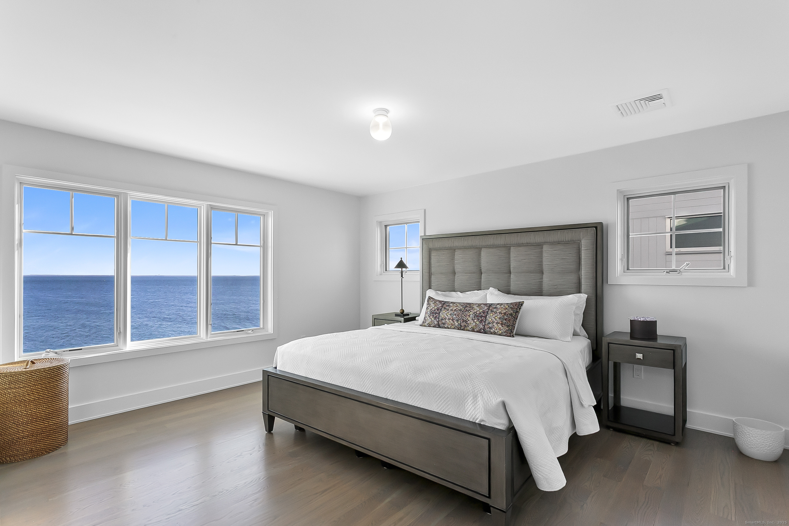 2101 Fairfield Beach Road