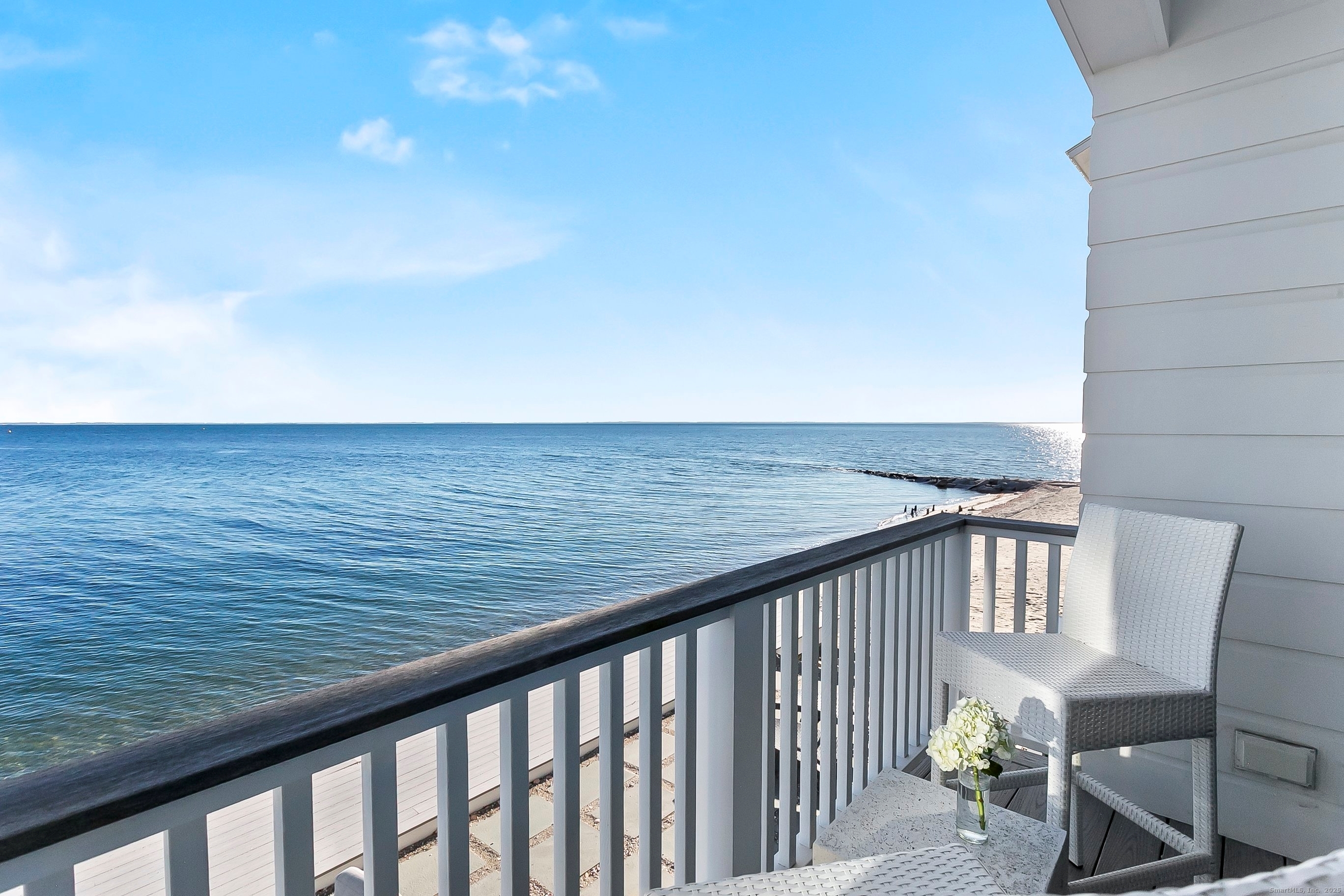 2101 Fairfield Beach Road