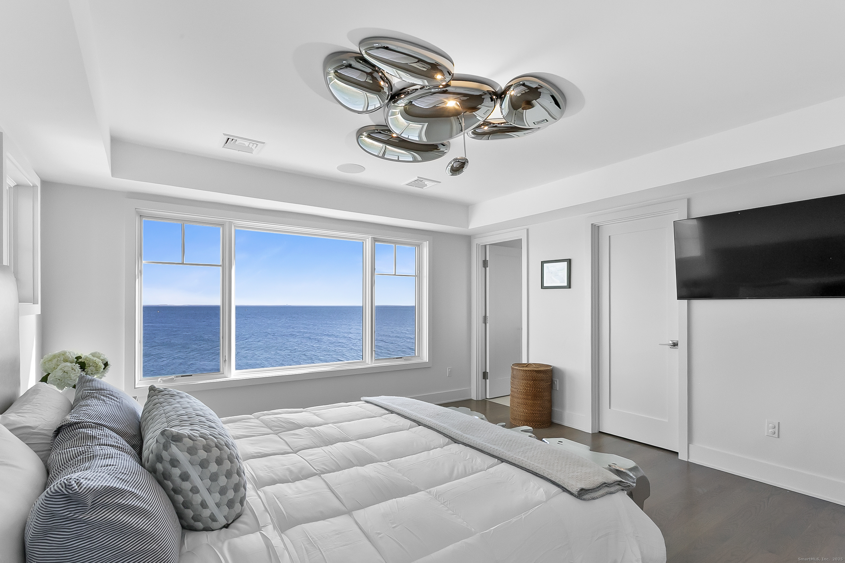 2101 Fairfield Beach Road