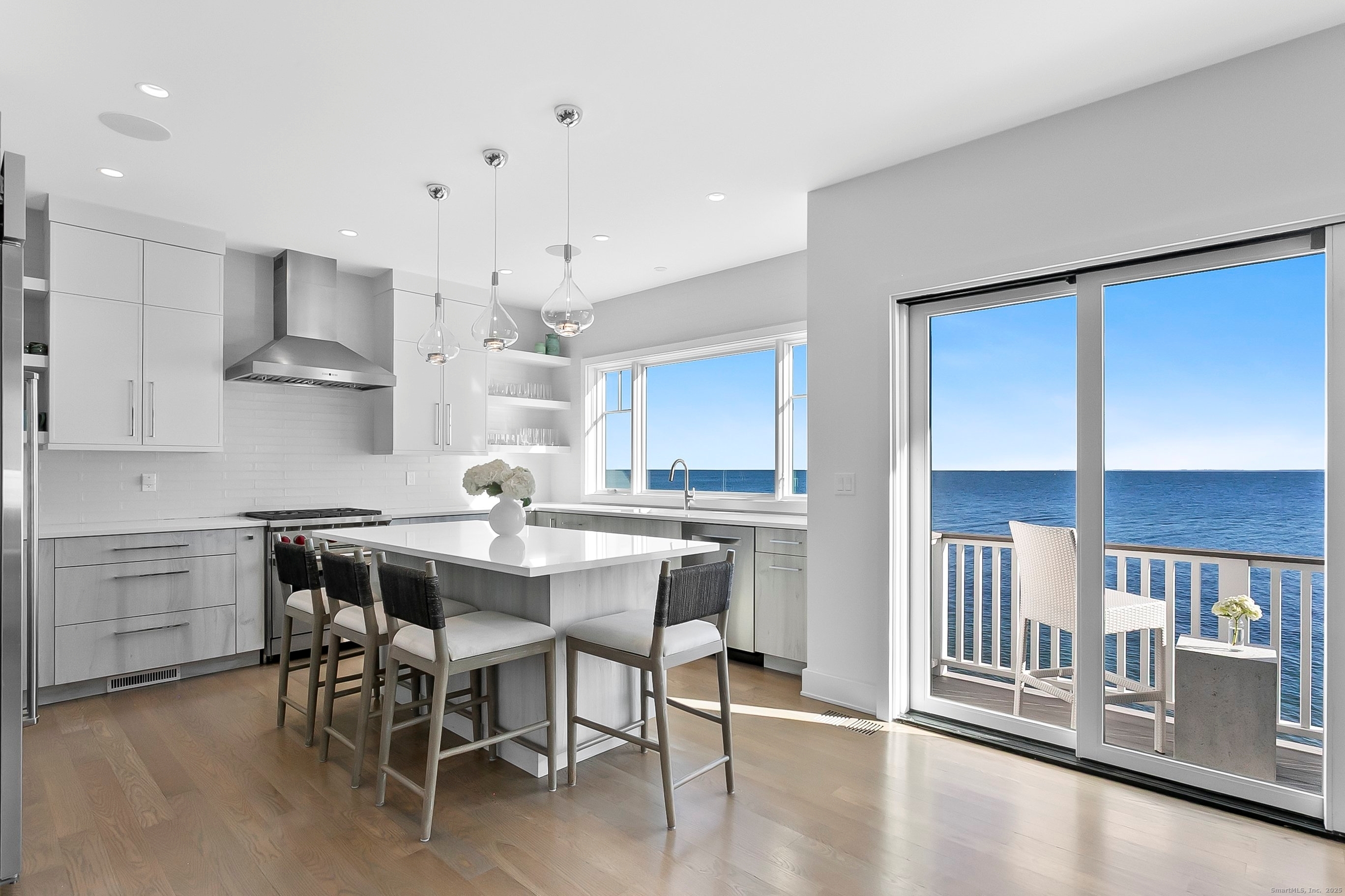 2101 Fairfield Beach Road