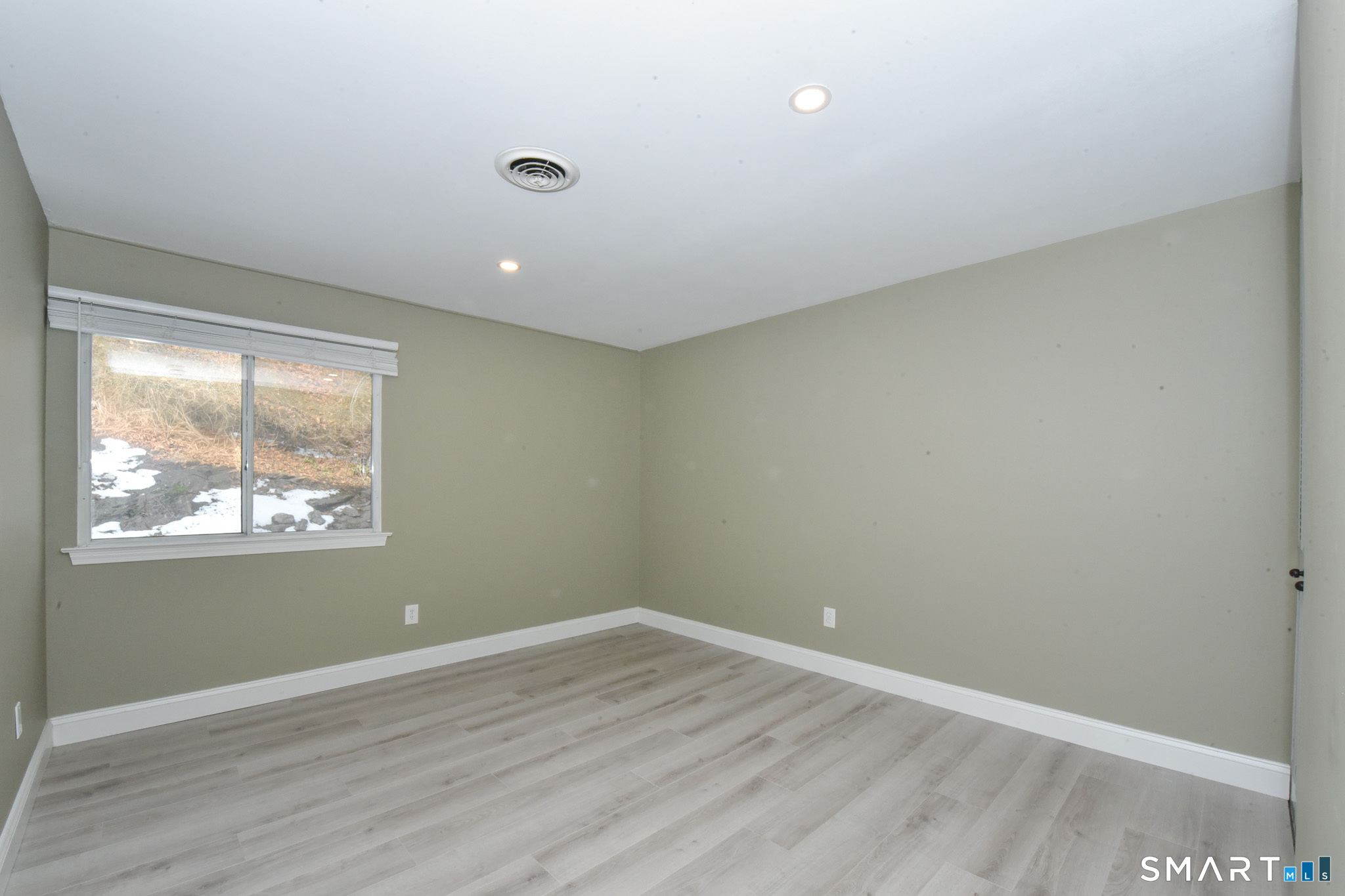 28 Mill Hill Road 28