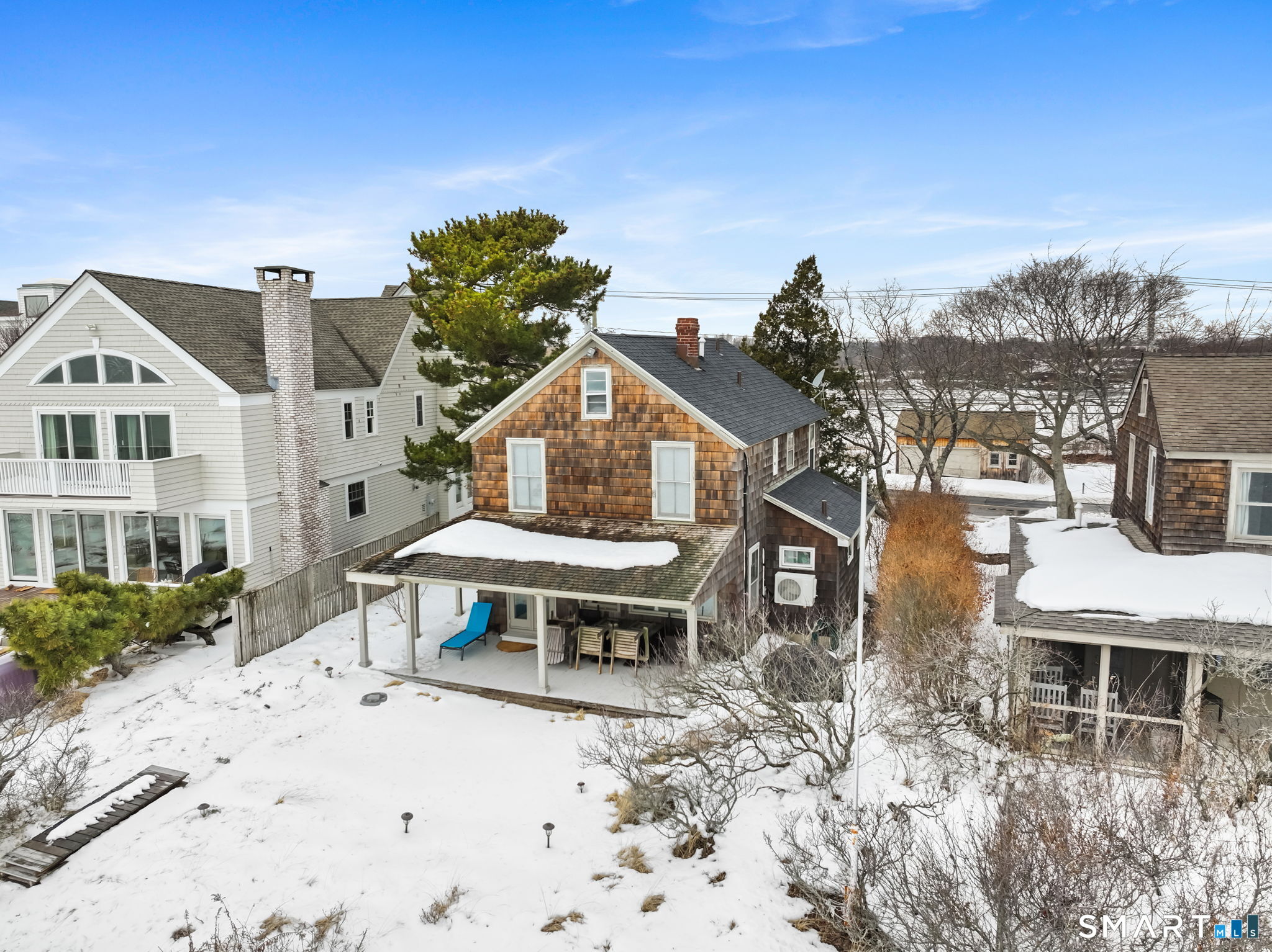 1417 Fairfield Beach Road