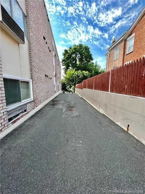 1428 North Avenue B5