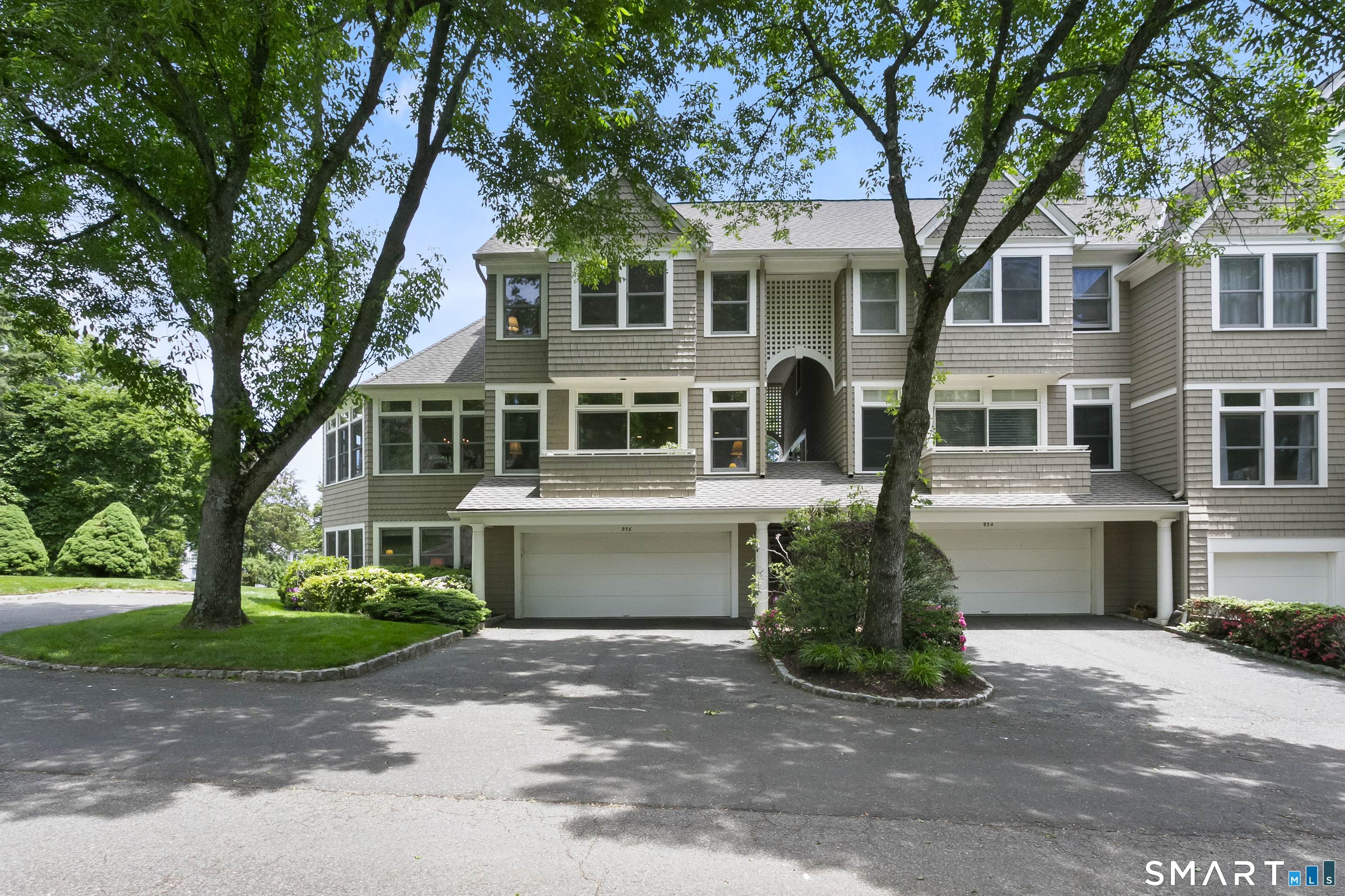 936 South Pine Creek Road 936