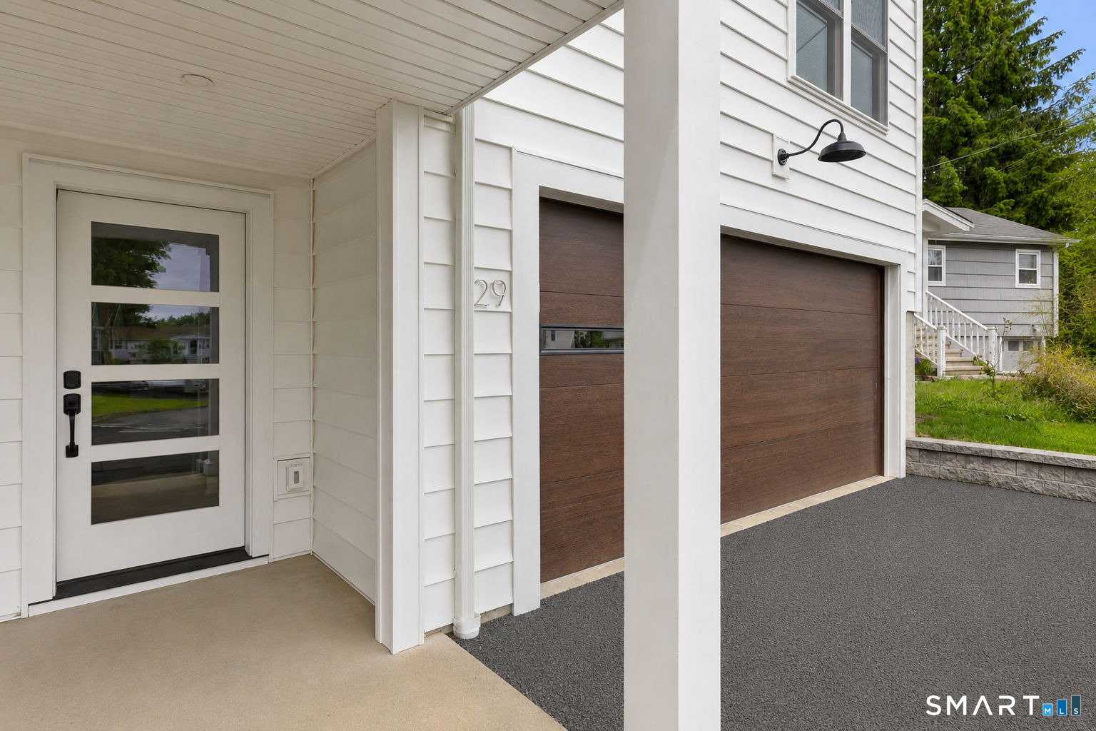 27 Suzanne Circle