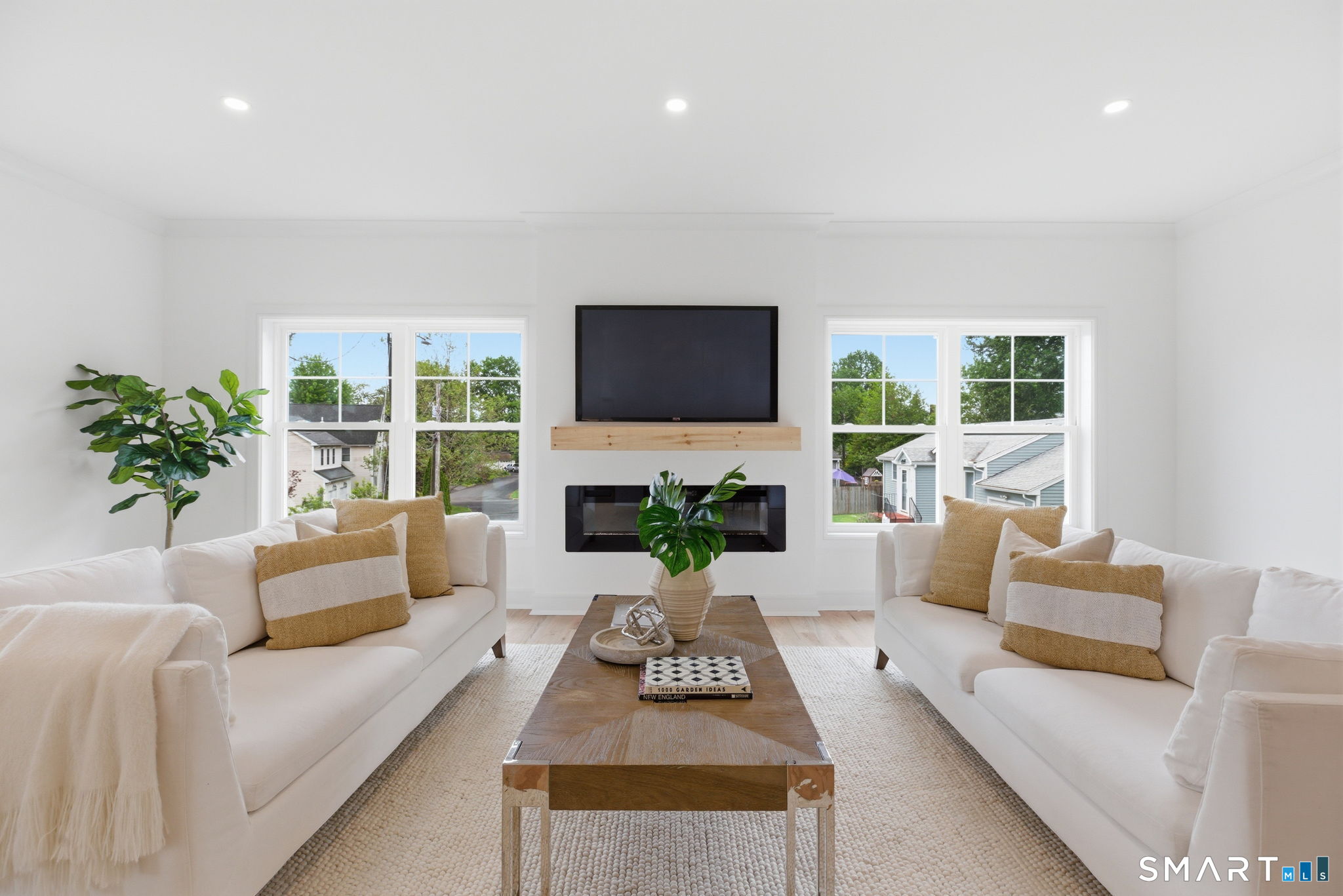 27 Suzanne Circle