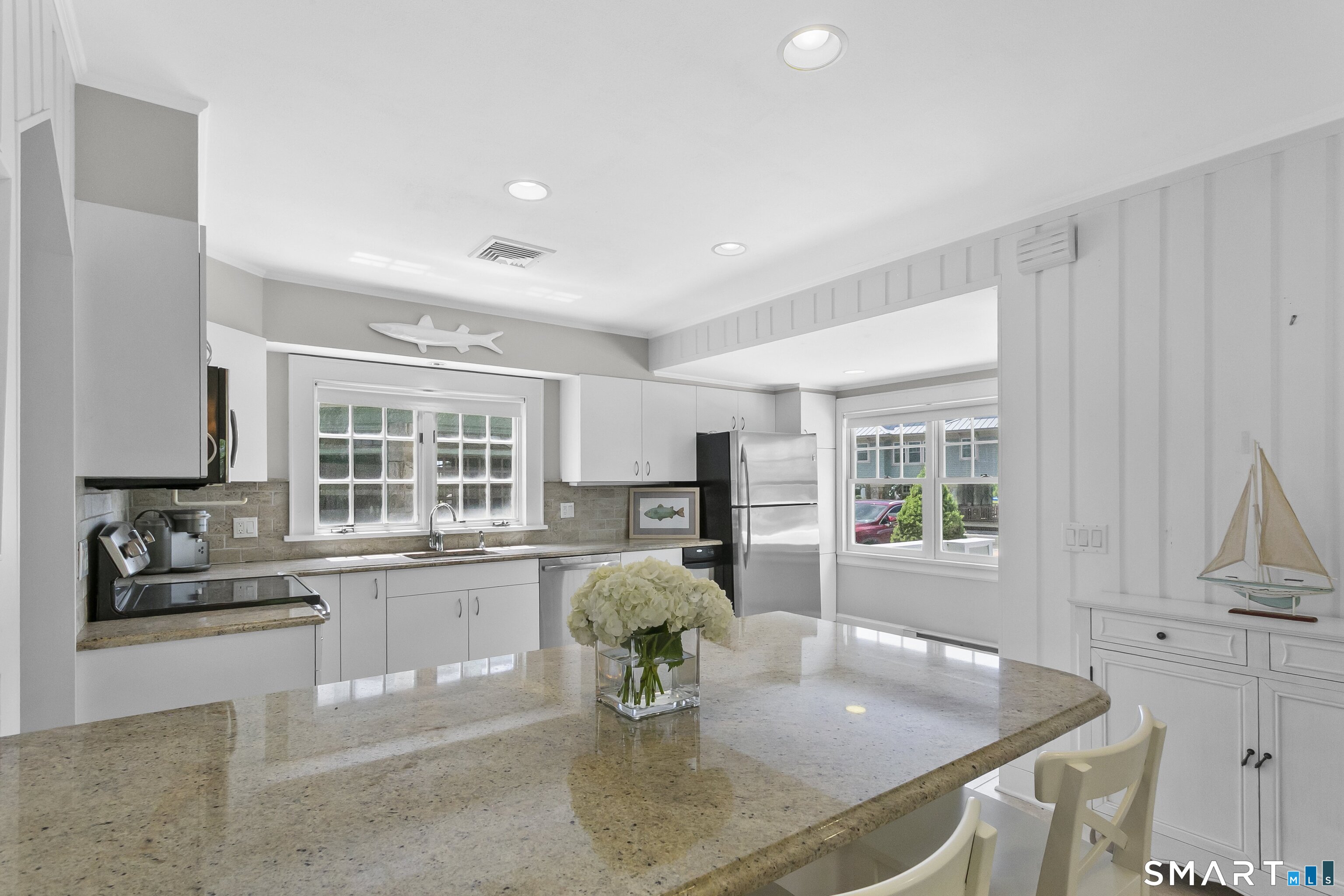 1871 Fairfield Beach Road