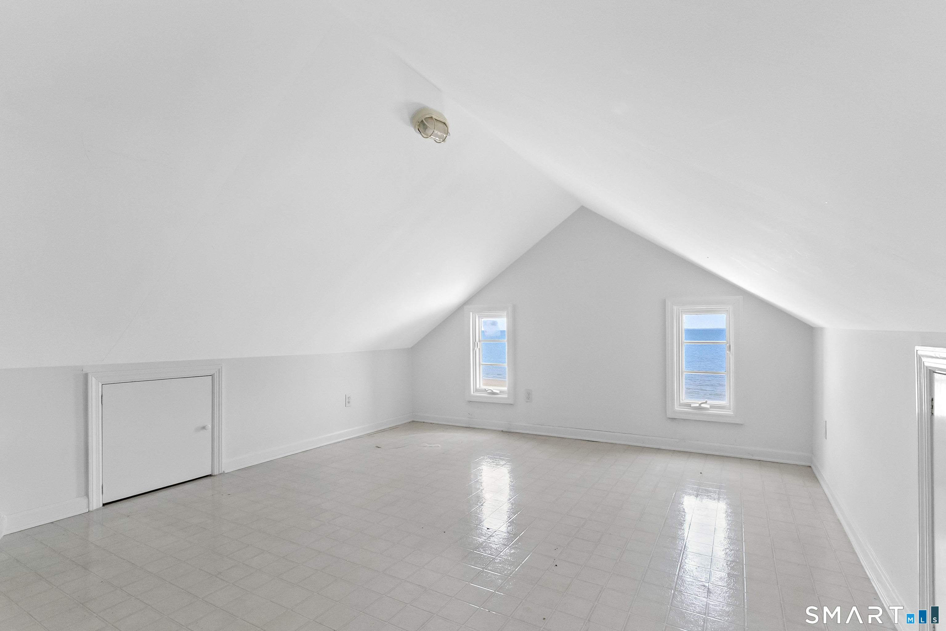 1871 Fairfield Beach Road