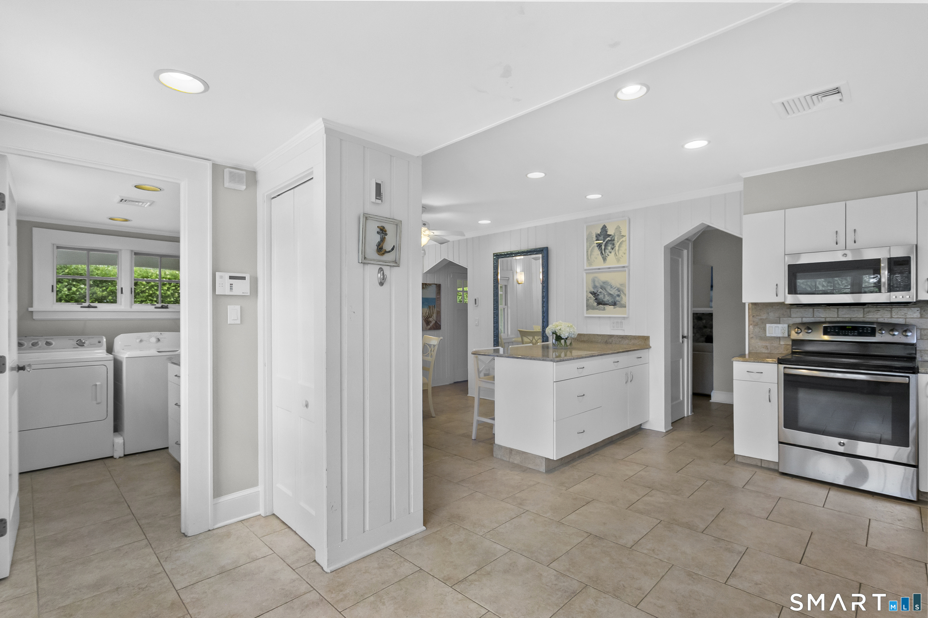 1871 Fairfield Beach Road
