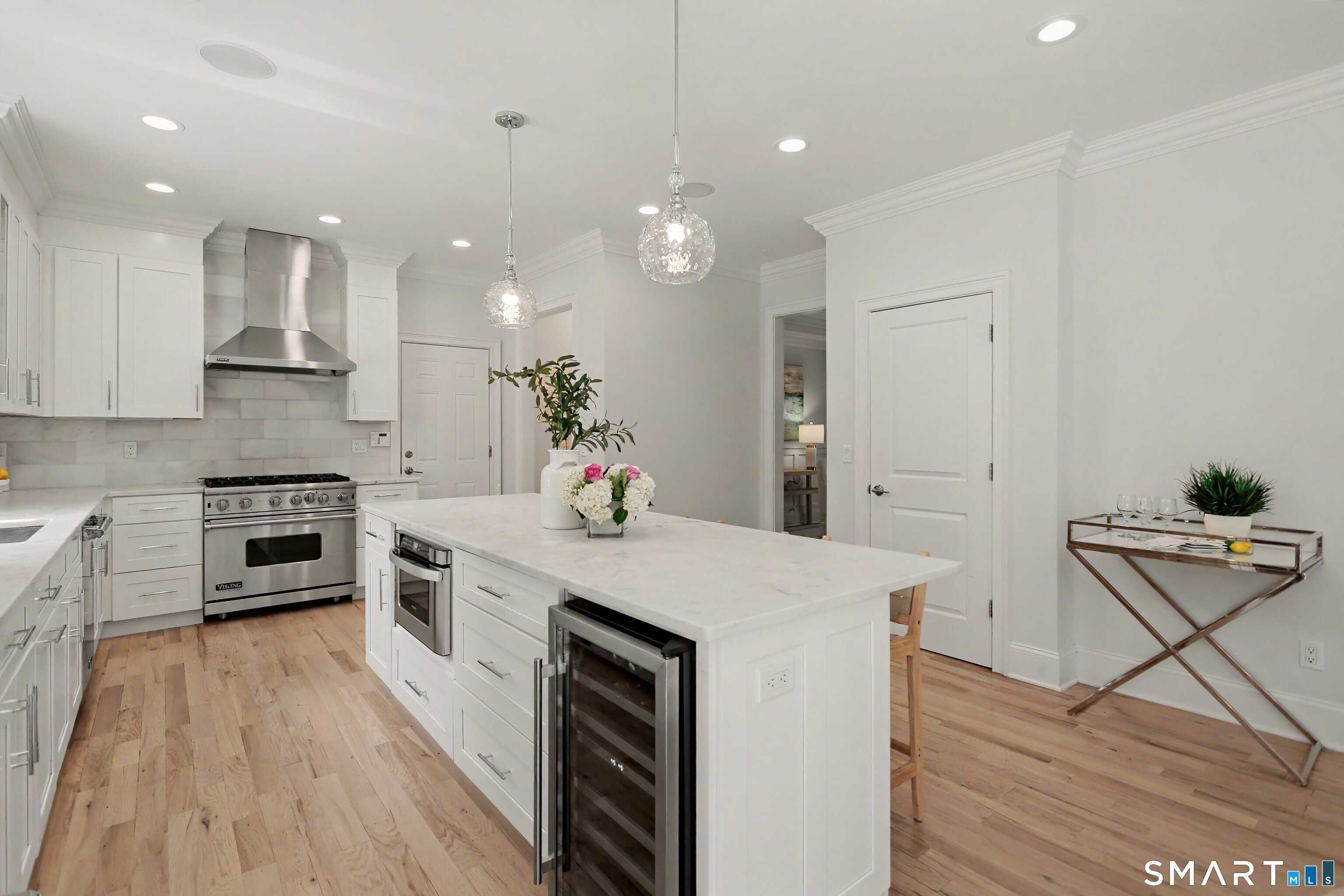 469 Woodridge Avenue