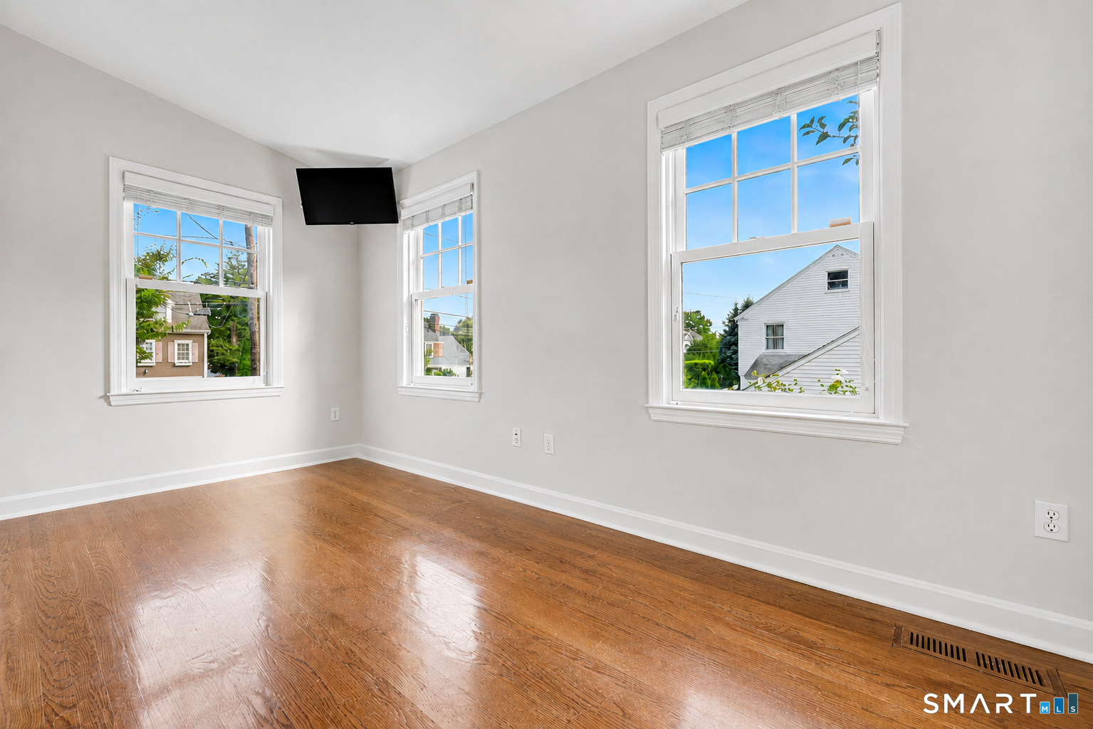 90 Fern Street
