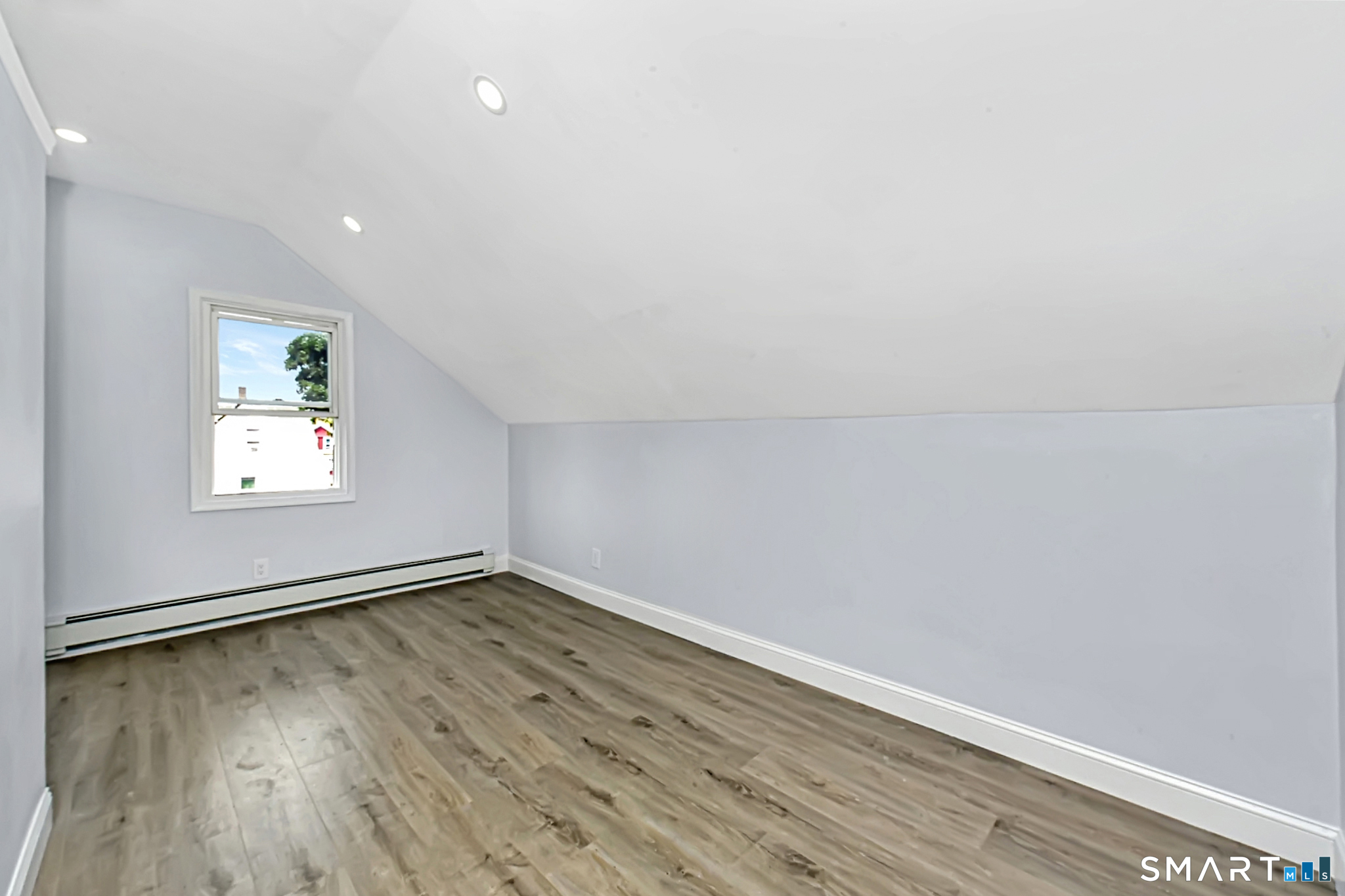 463 Wilmot Avenue Unit: 3