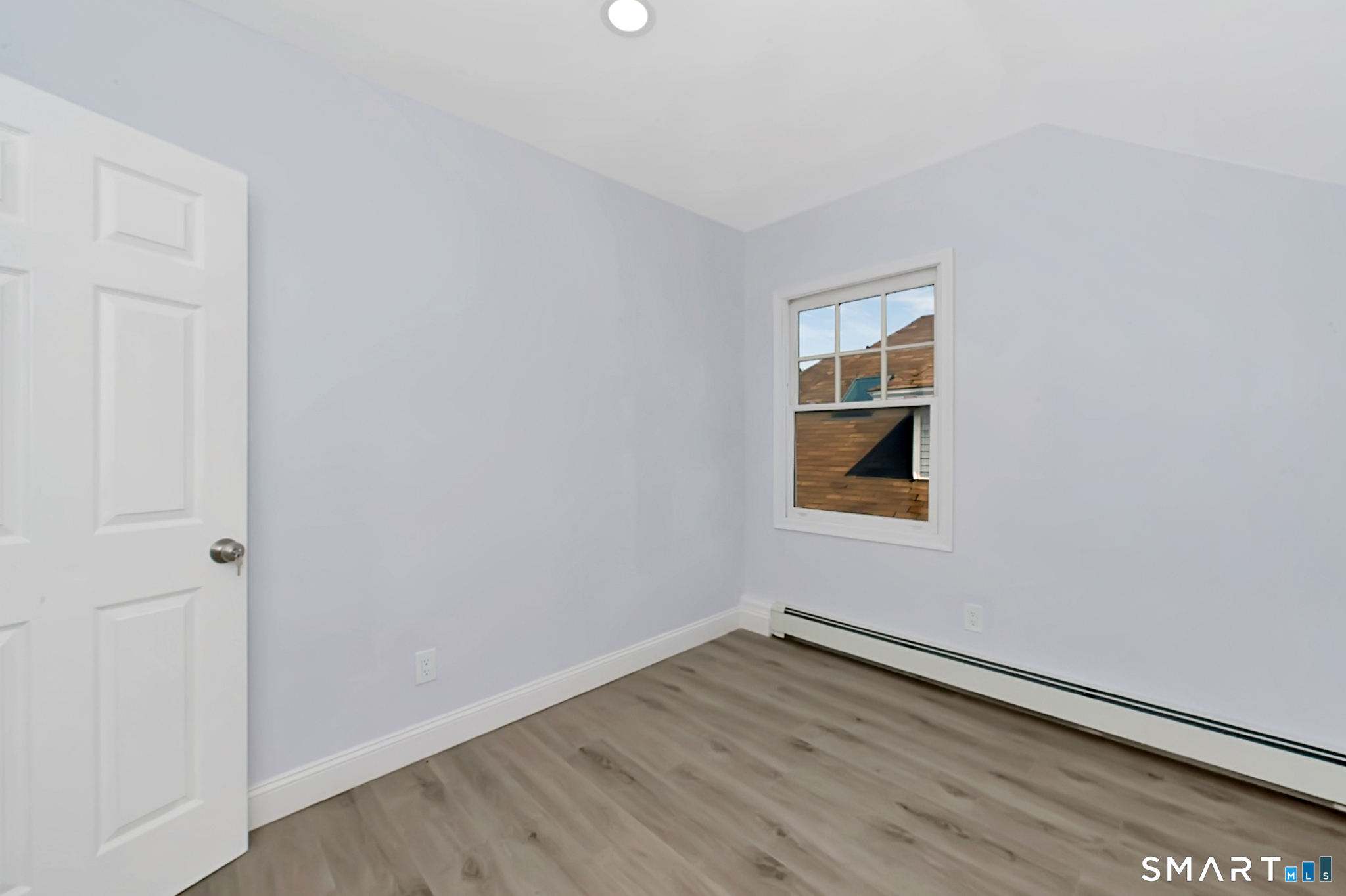463 Wilmot Avenue Unit: 3