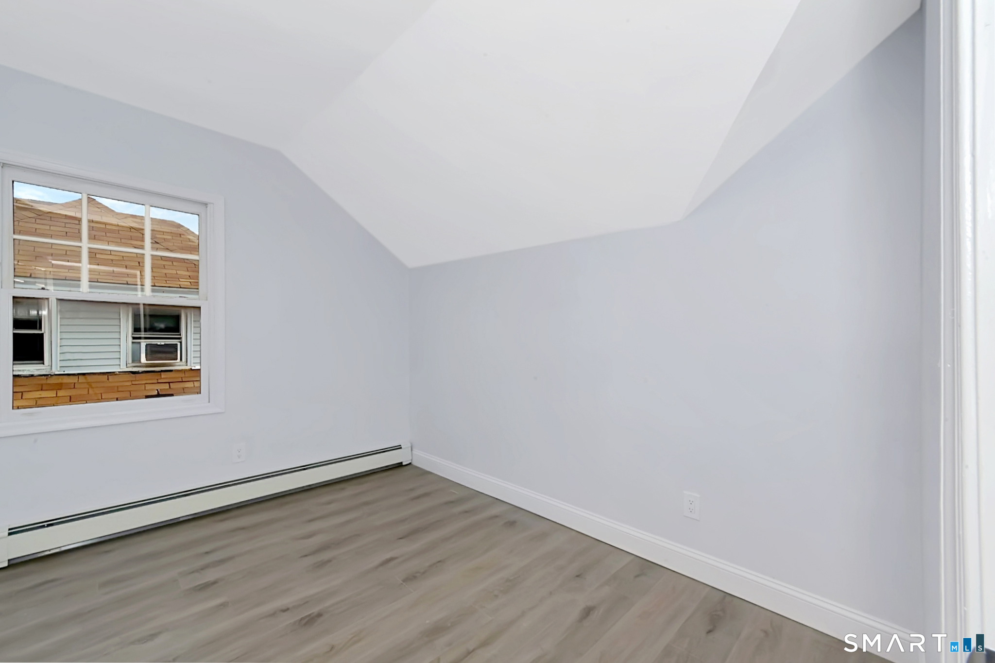 463 Wilmot Avenue Unit: 3