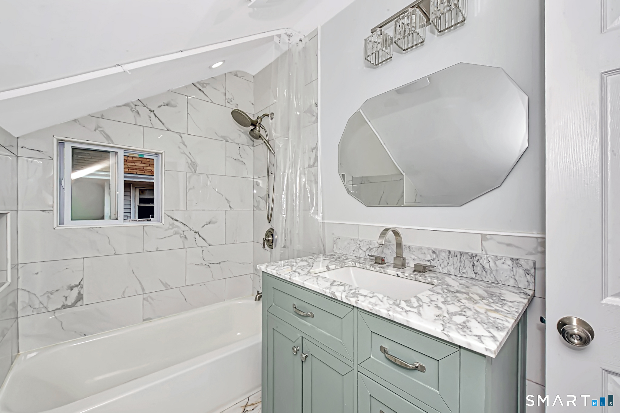 463 Wilmot Avenue Unit: 3