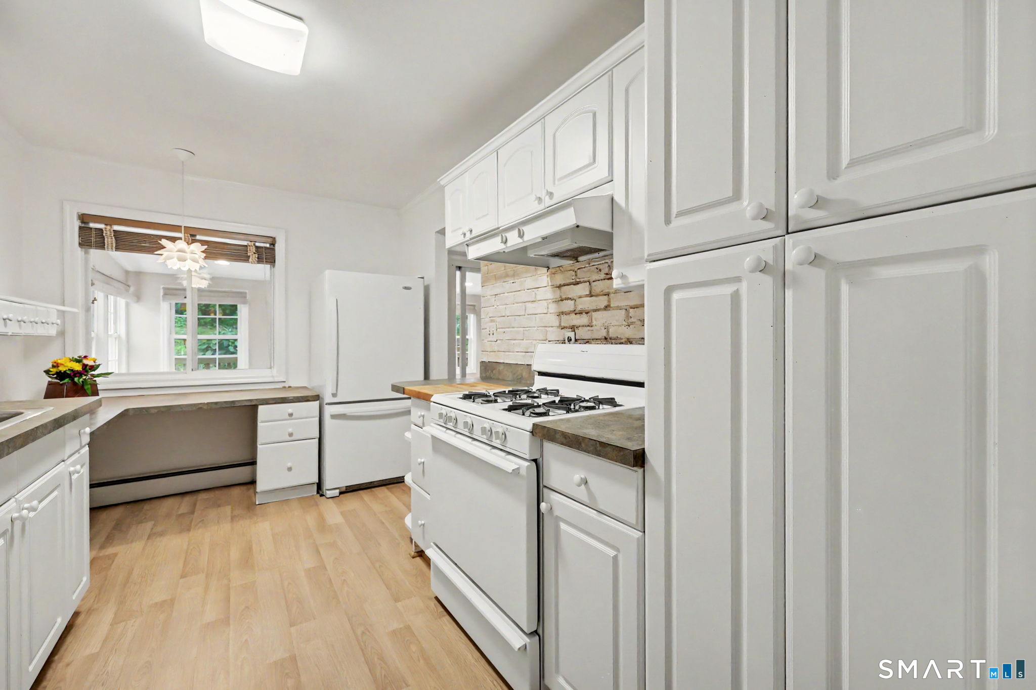 5 Windward Road