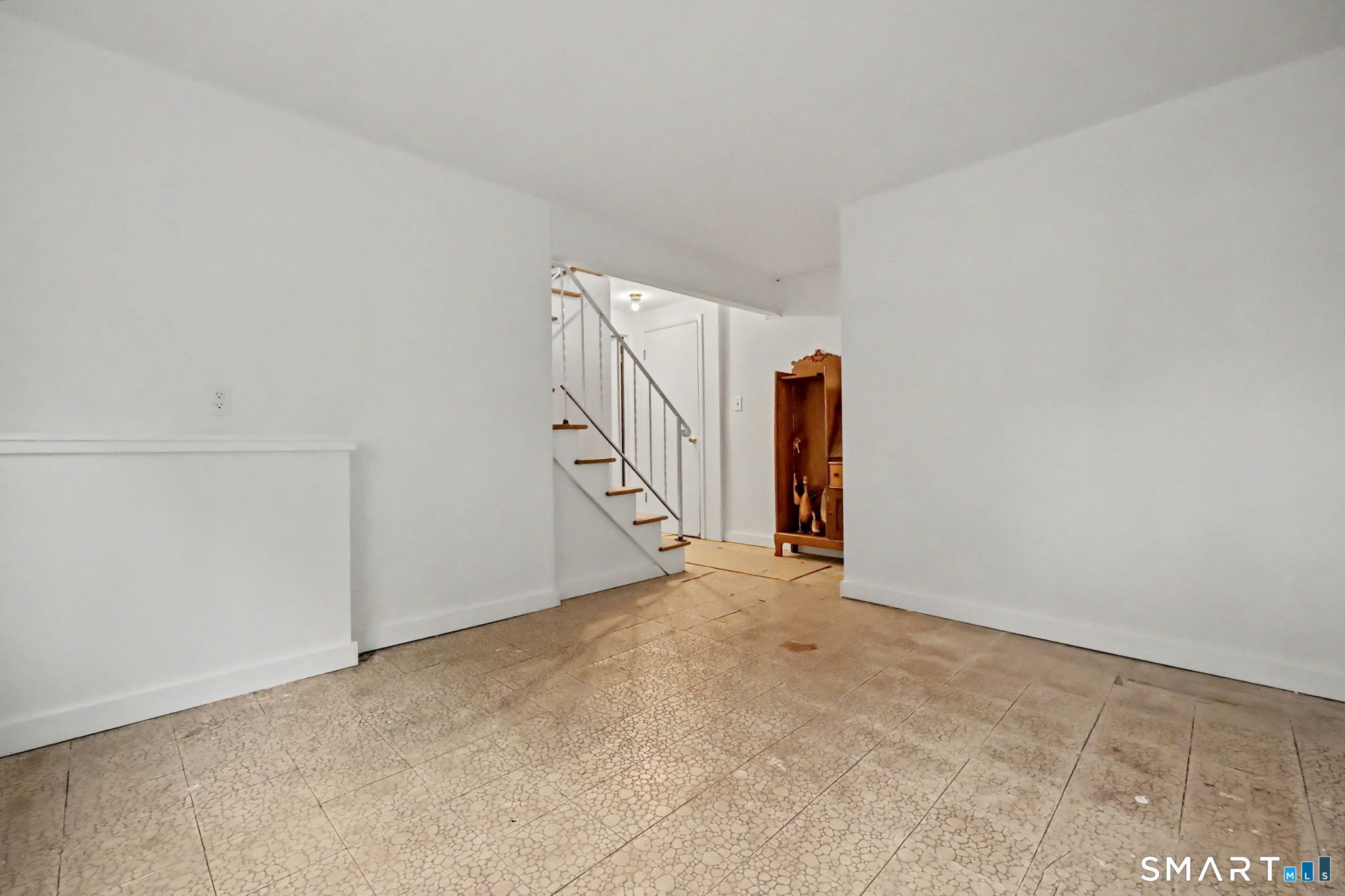 5 Windward Road