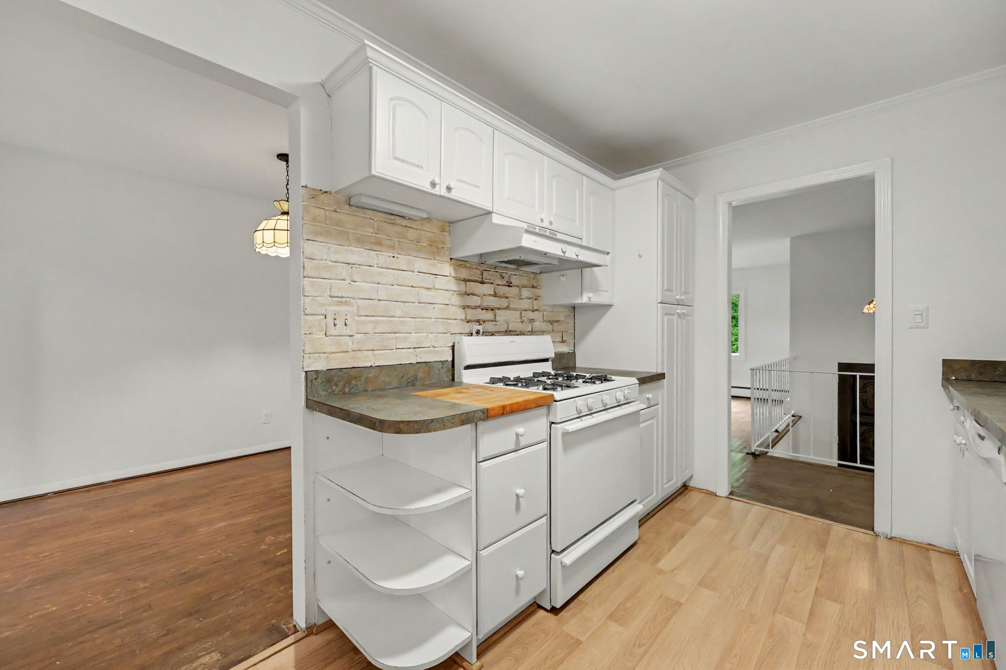 5 Windward Road