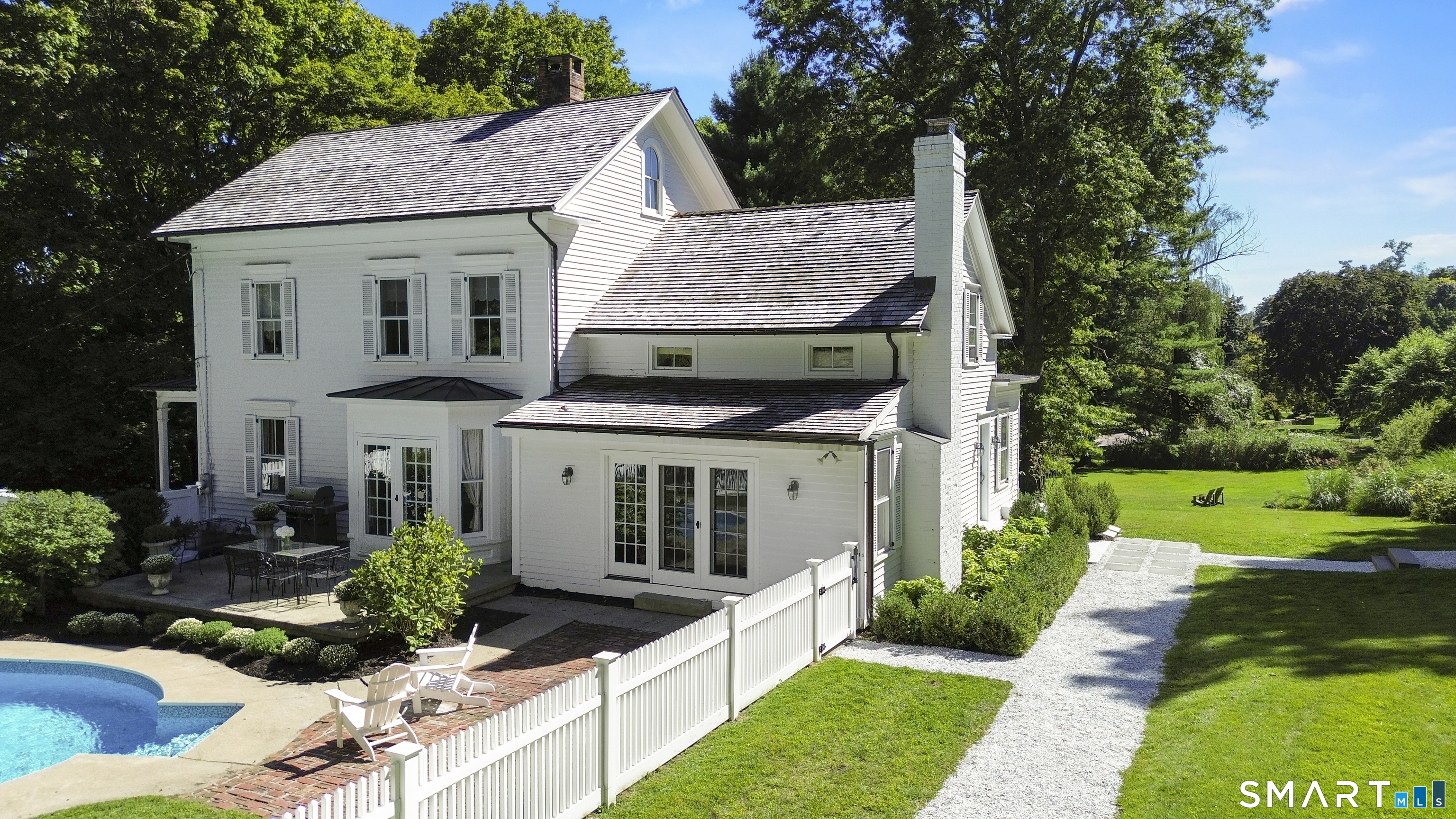 999 Bronson Road