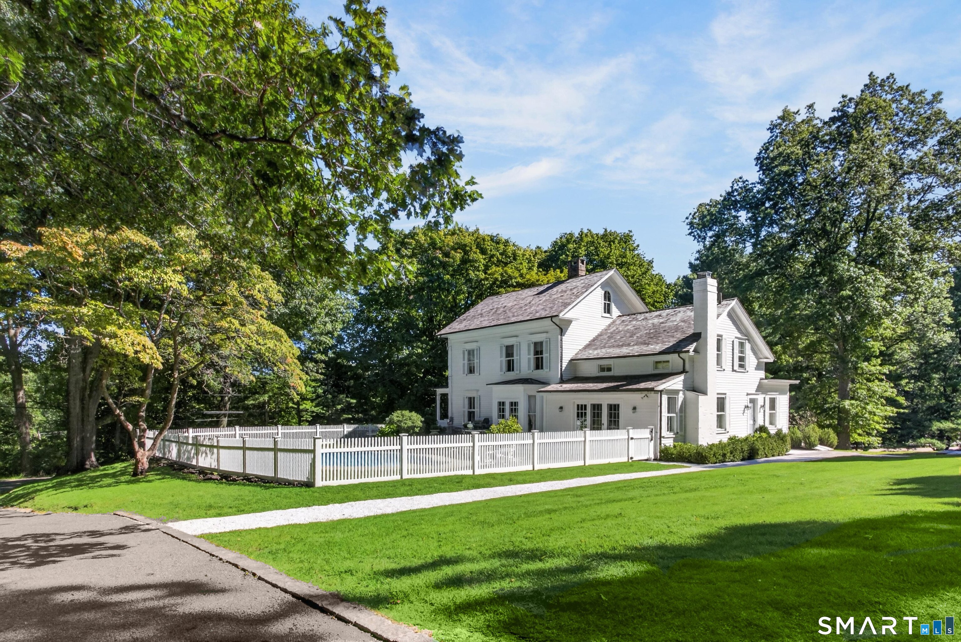 999 Bronson Road