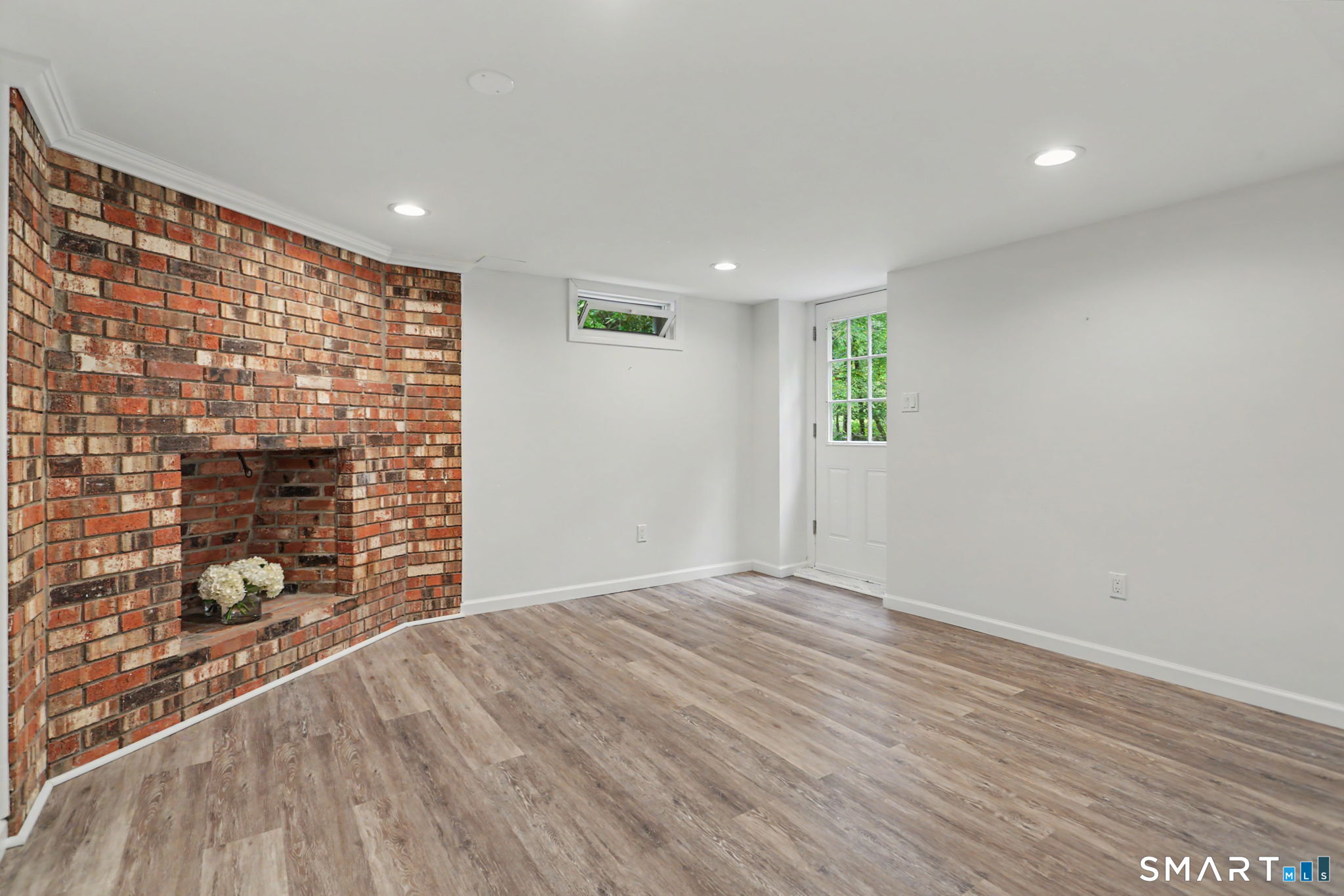 241 Hemlock Hills Road South