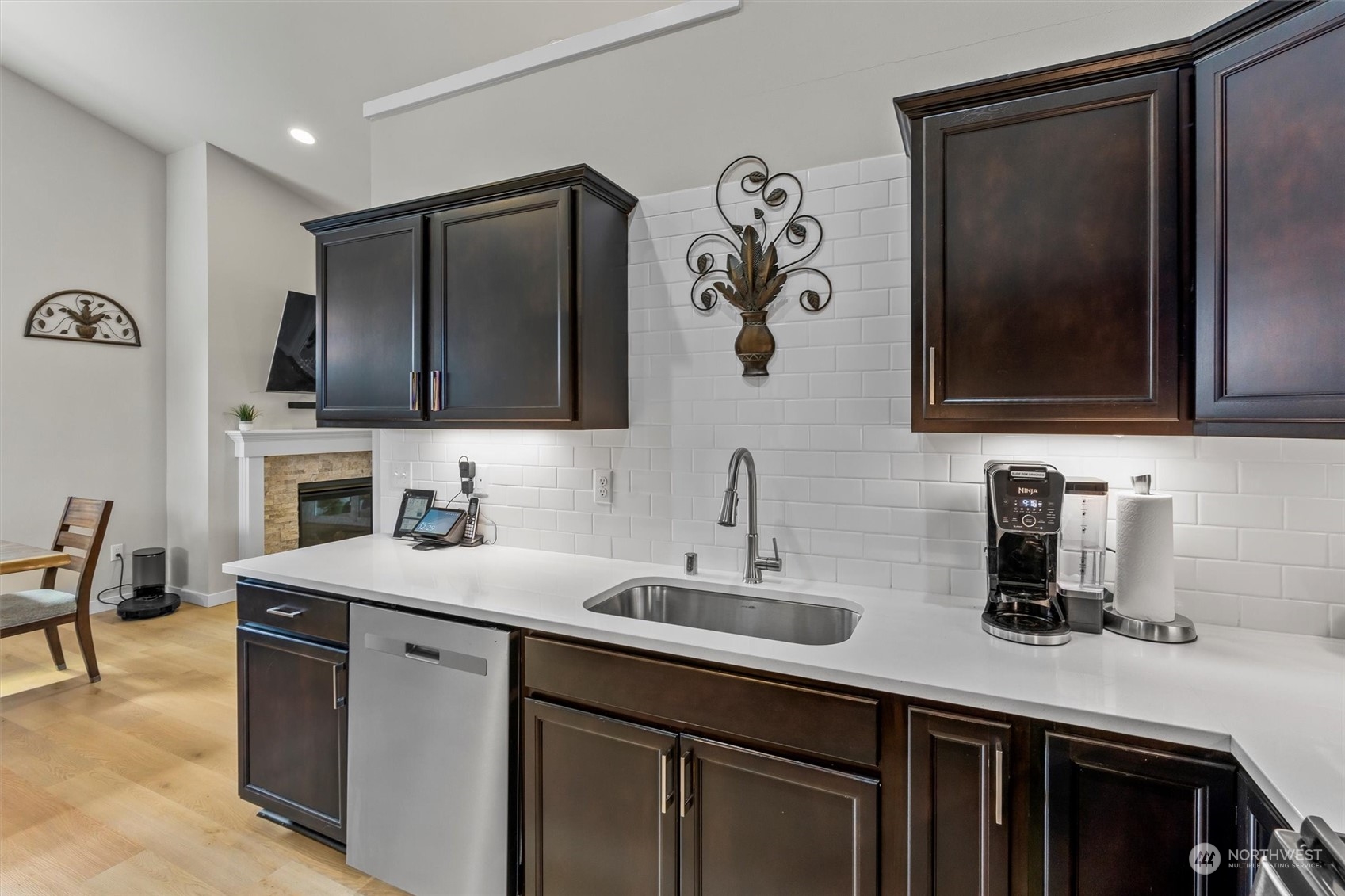 750 Parkland Loop