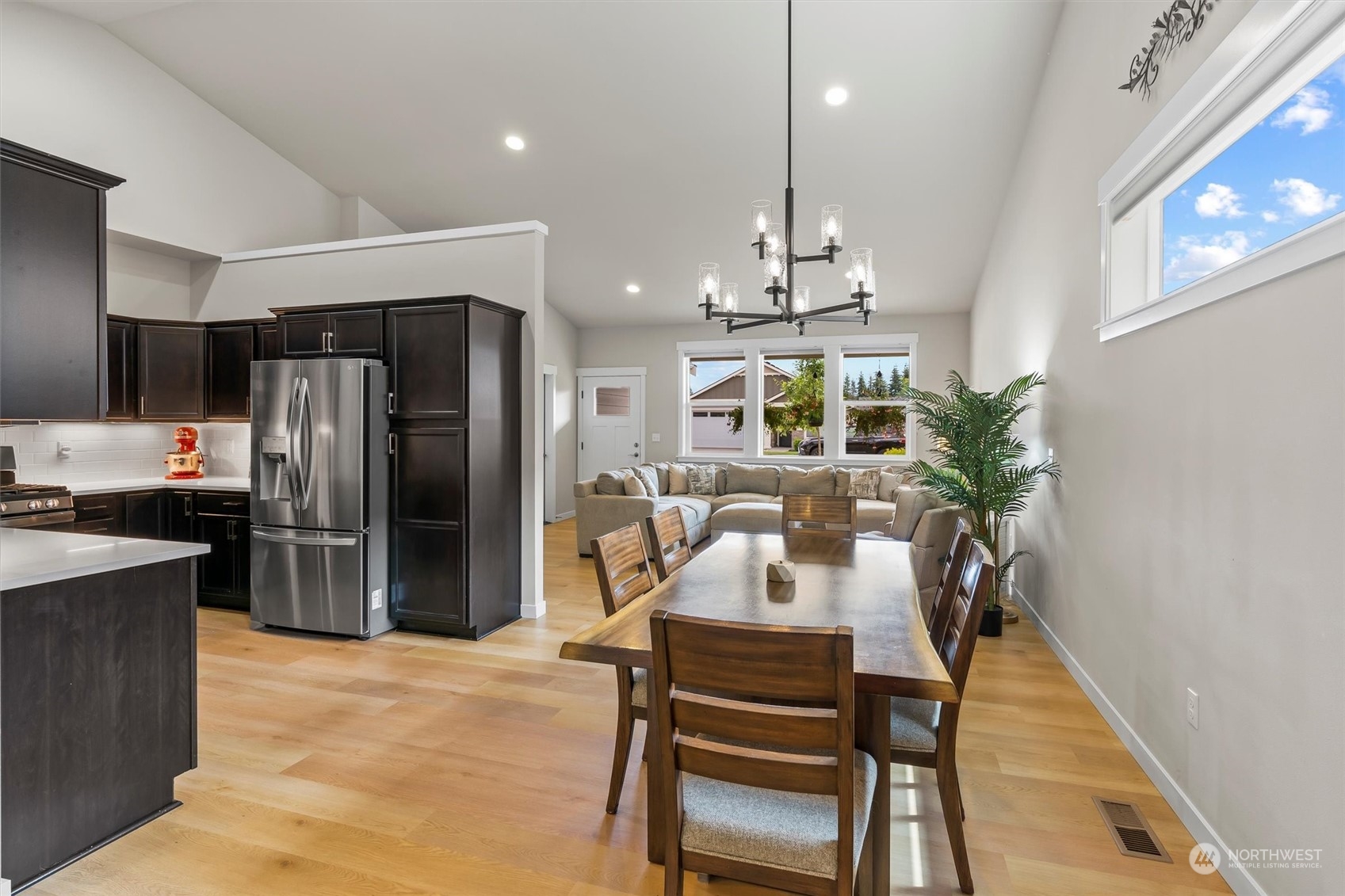 750 Parkland Loop