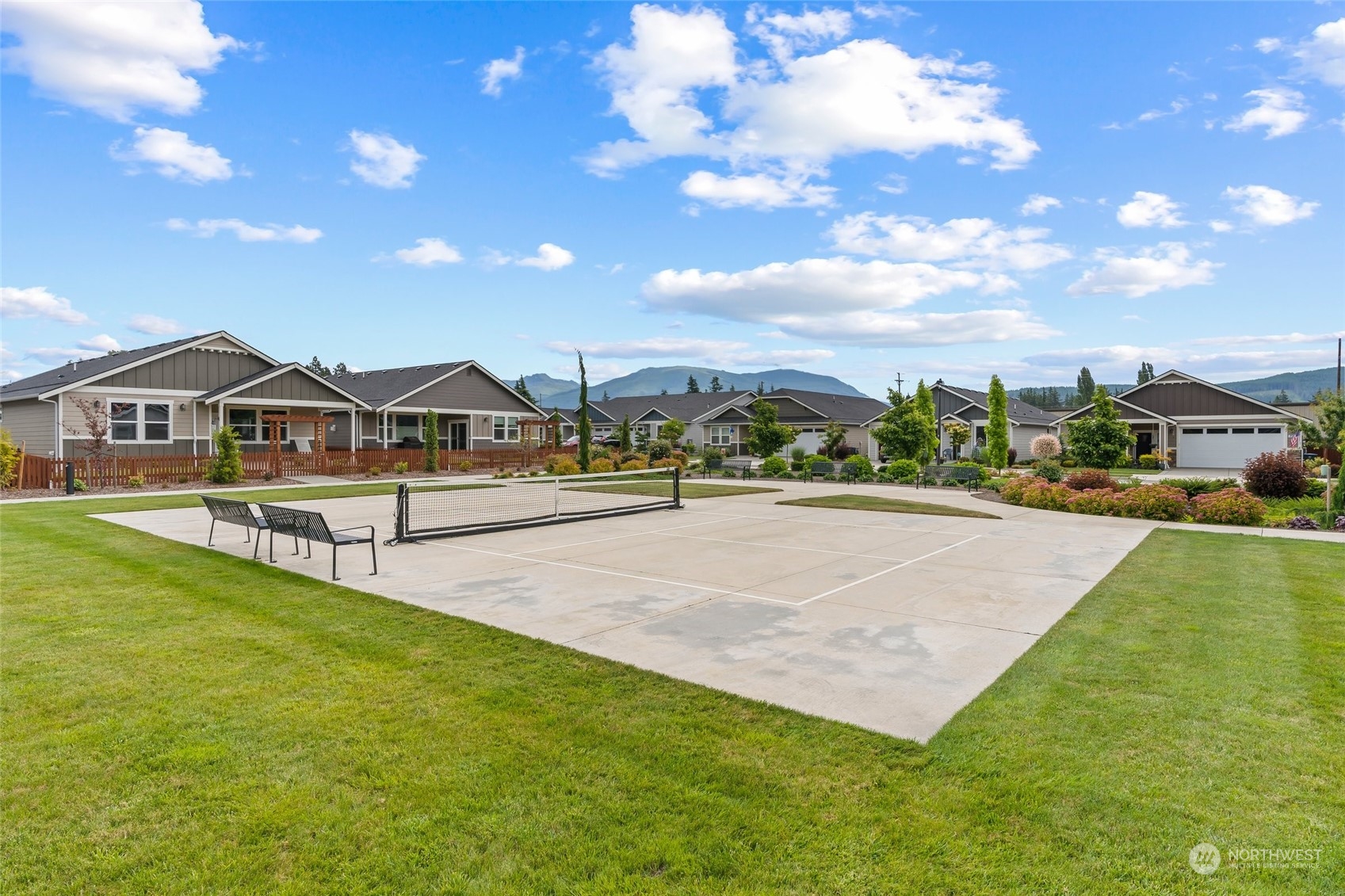 750 Parkland Loop