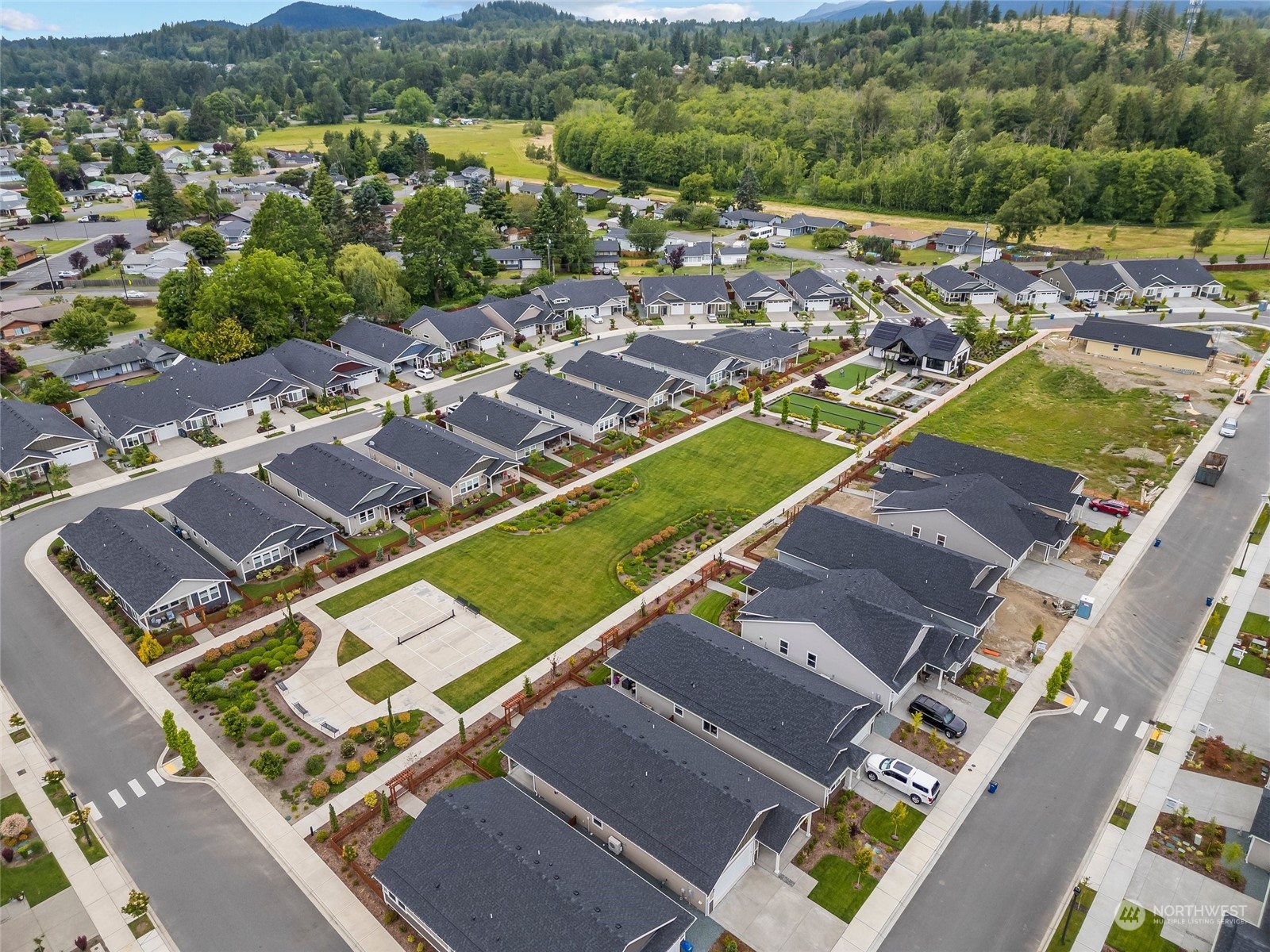 750 Parkland Loop