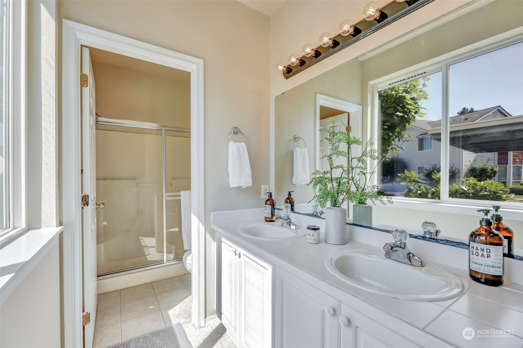 800 96th Avenue NE Unit: E101
