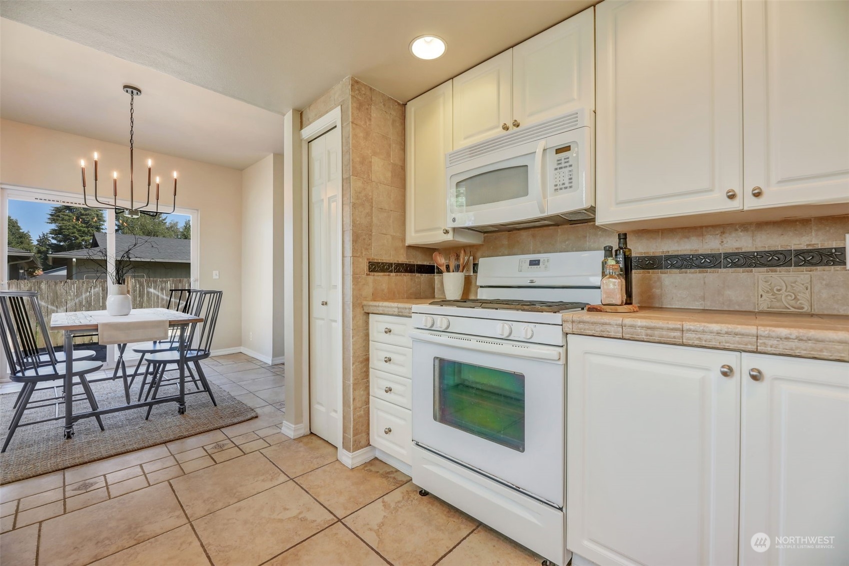 800 96th Avenue NE Unit: E101