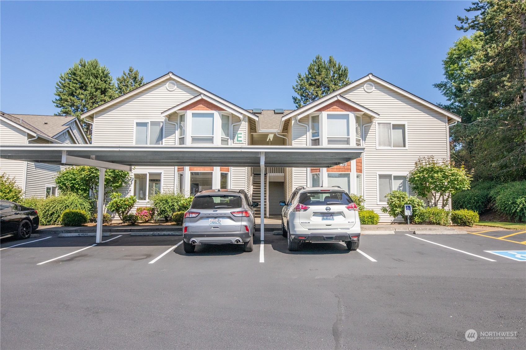 800 96th Avenue NE Unit: E101