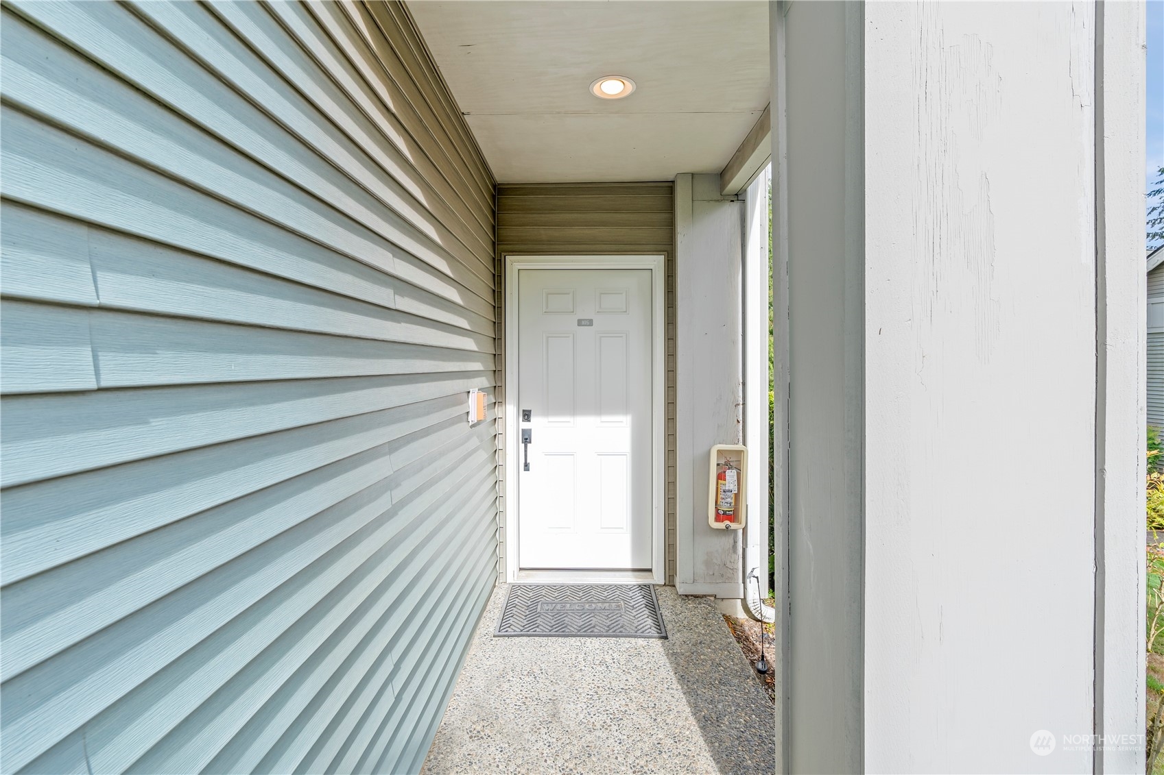 22619 4th Avenue W Unit: 105