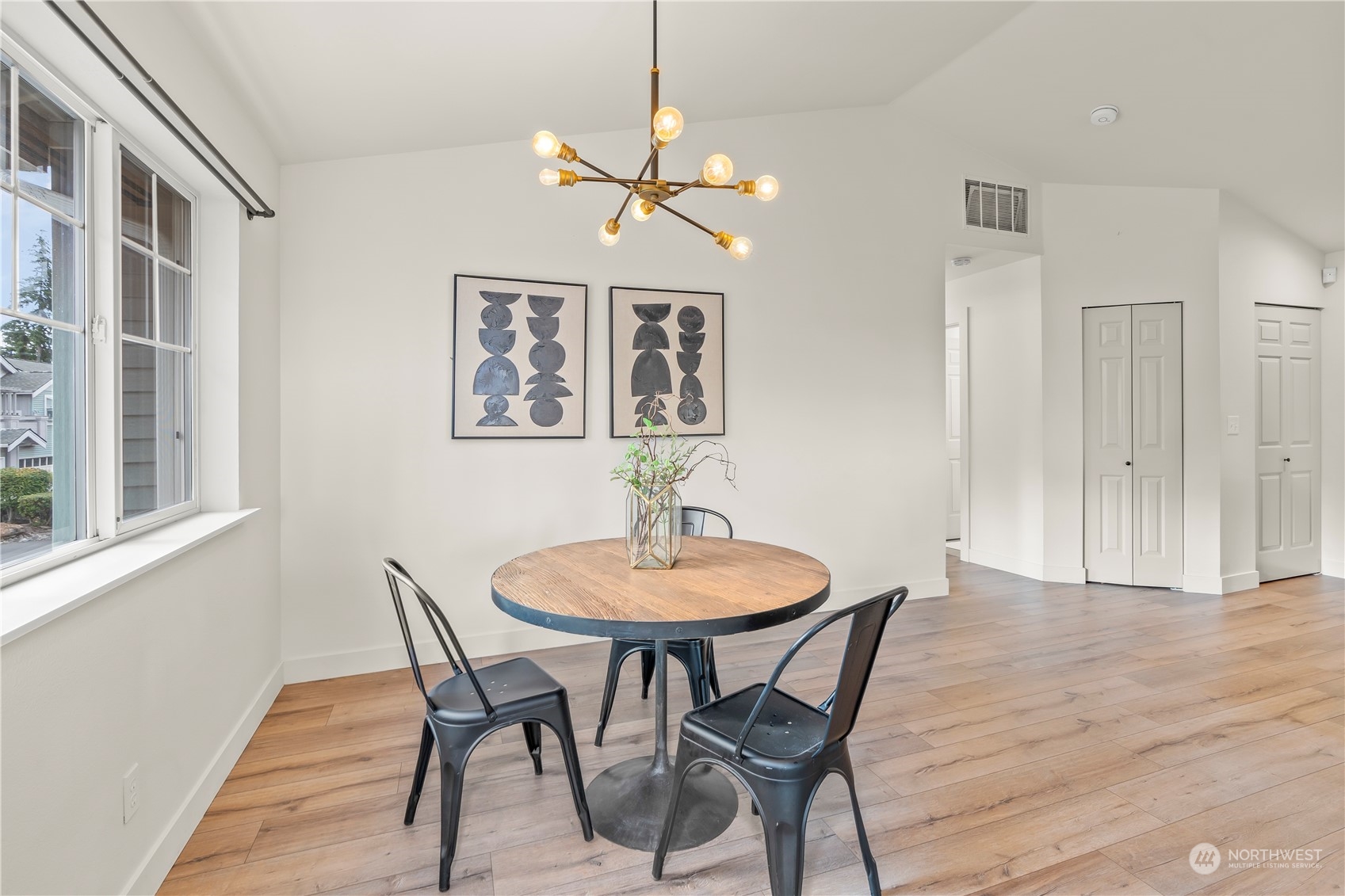 22619 4th Avenue W Unit: 105