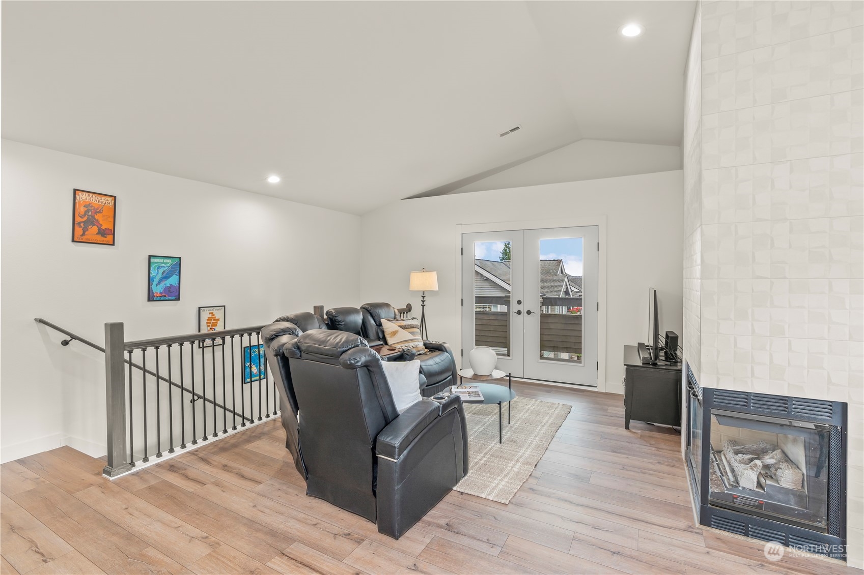22619 4th Avenue W Unit: 105