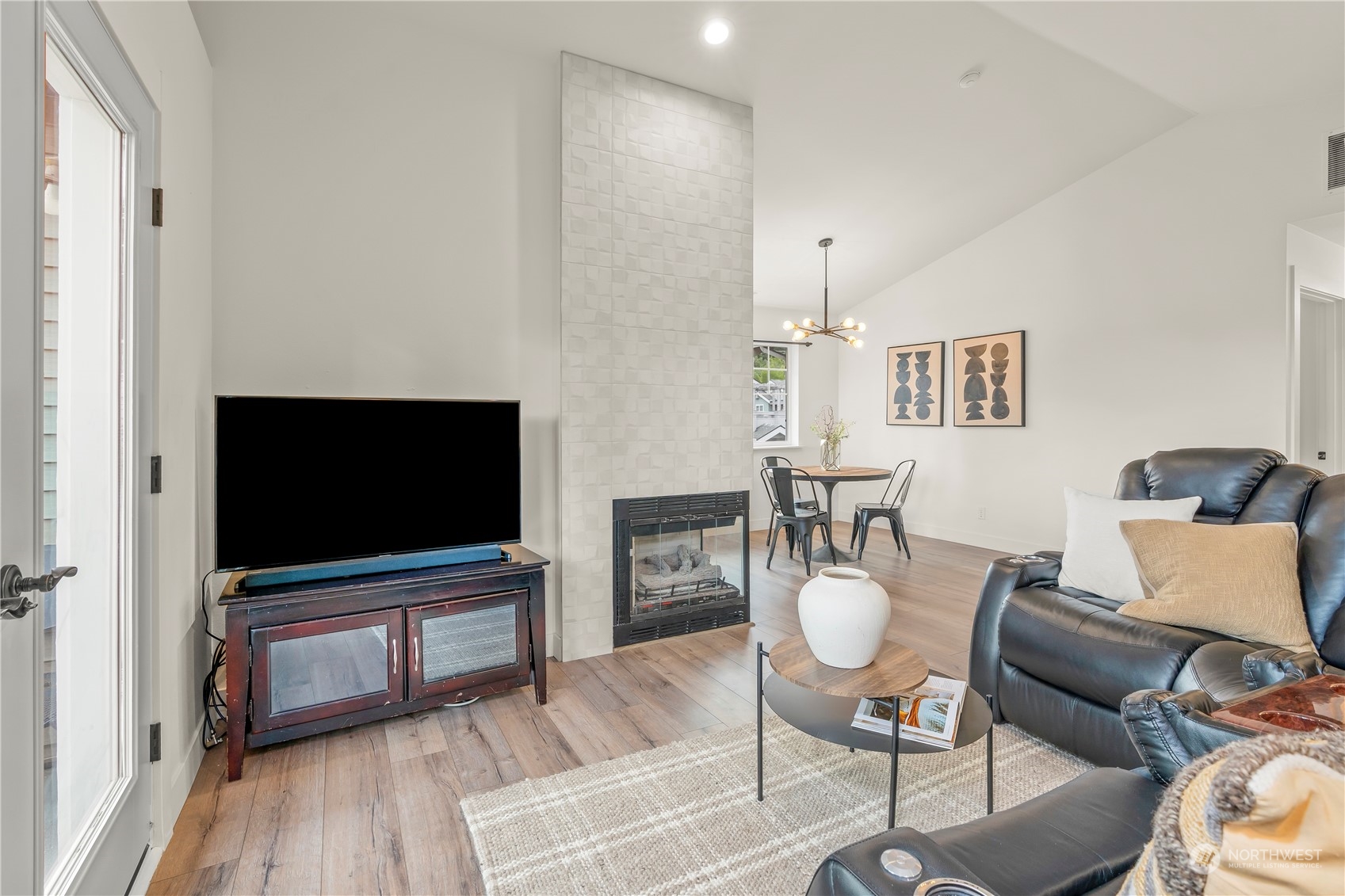 22619 4th Avenue W Unit: 105