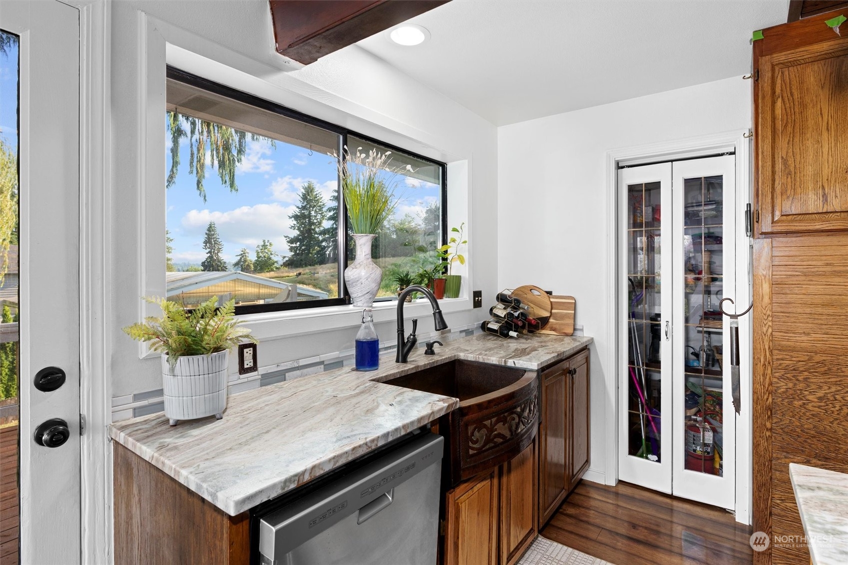1512 Mitchell Road