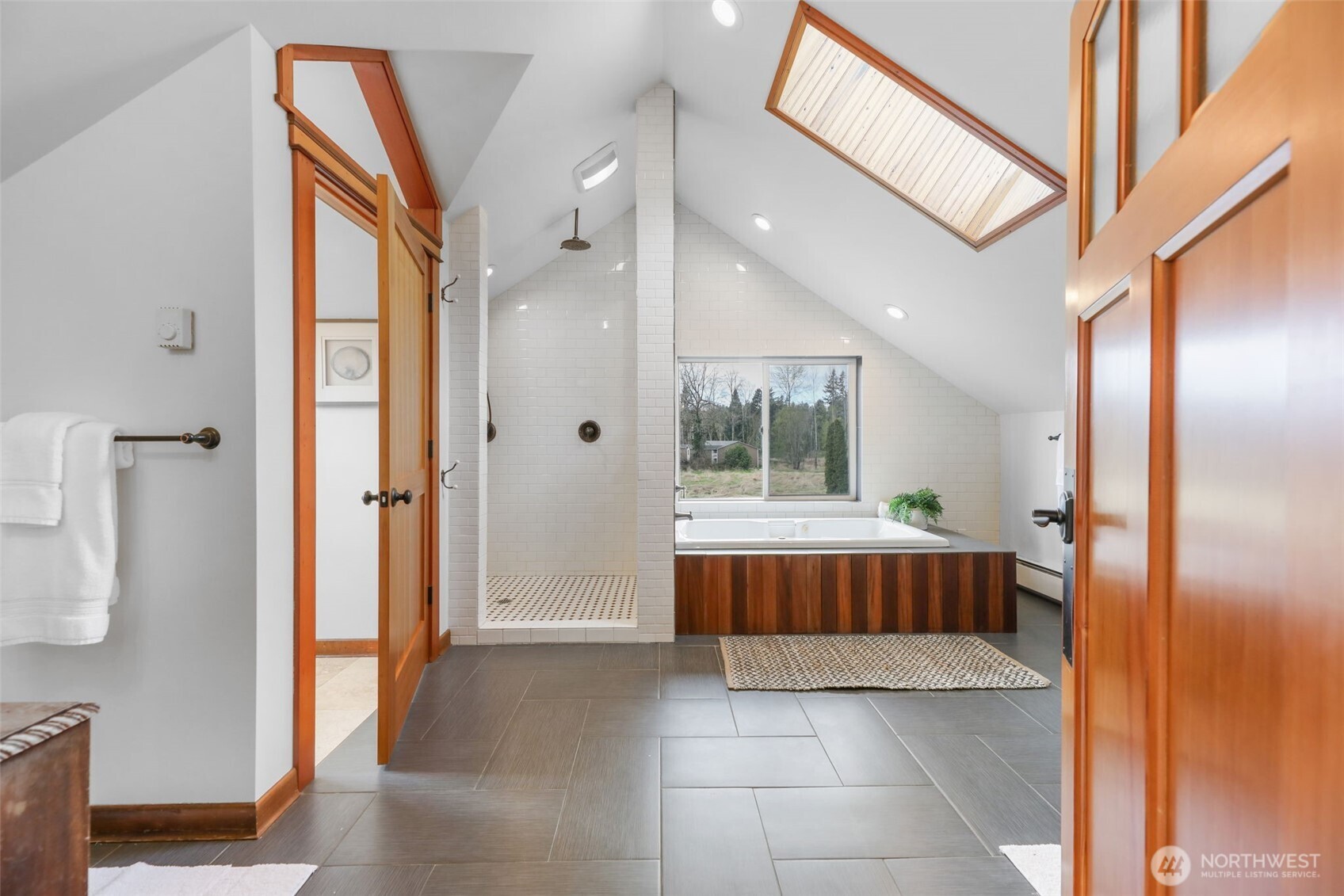 2418 Callow Road