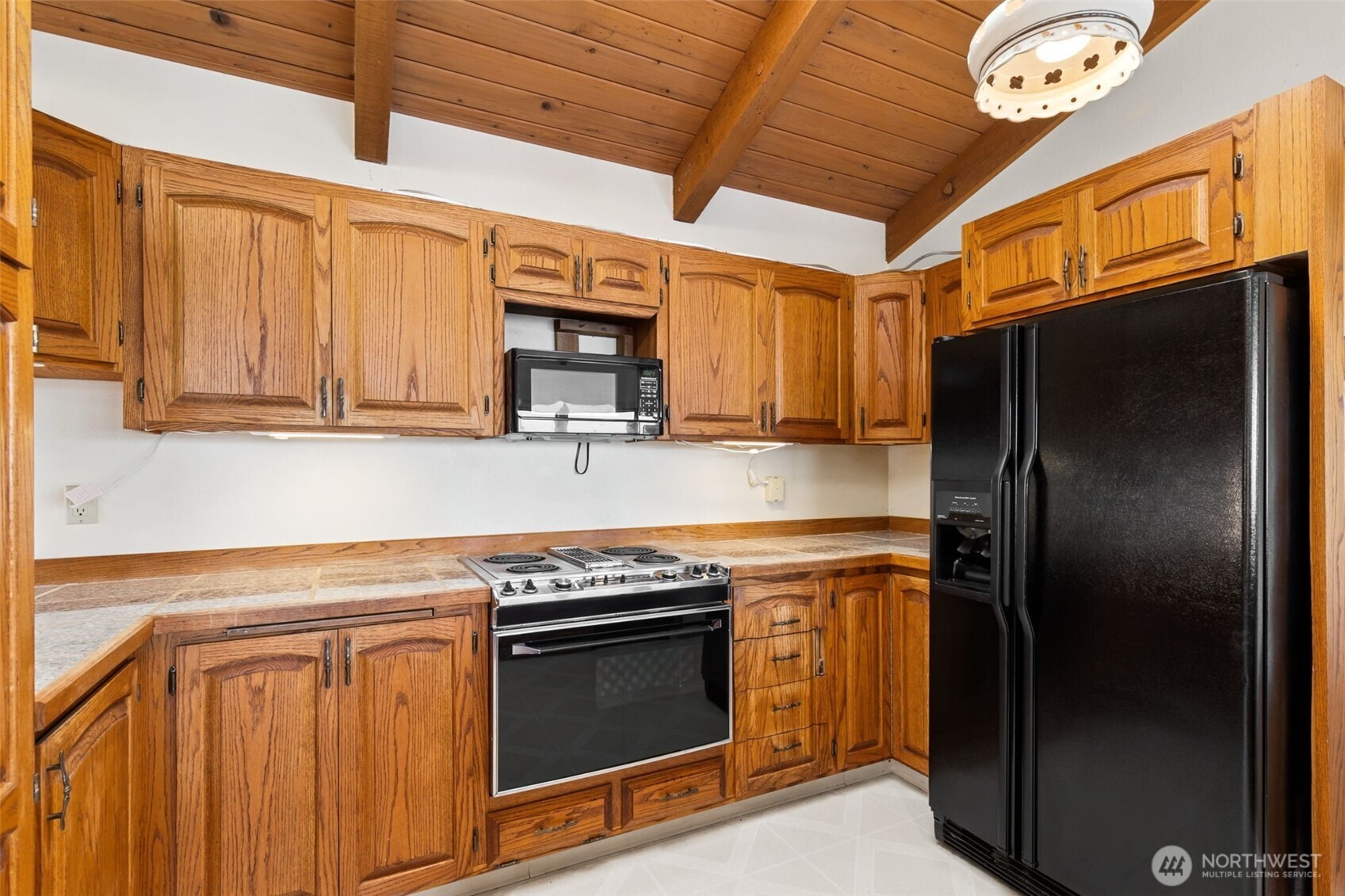 1210 E Lakeshore Drive