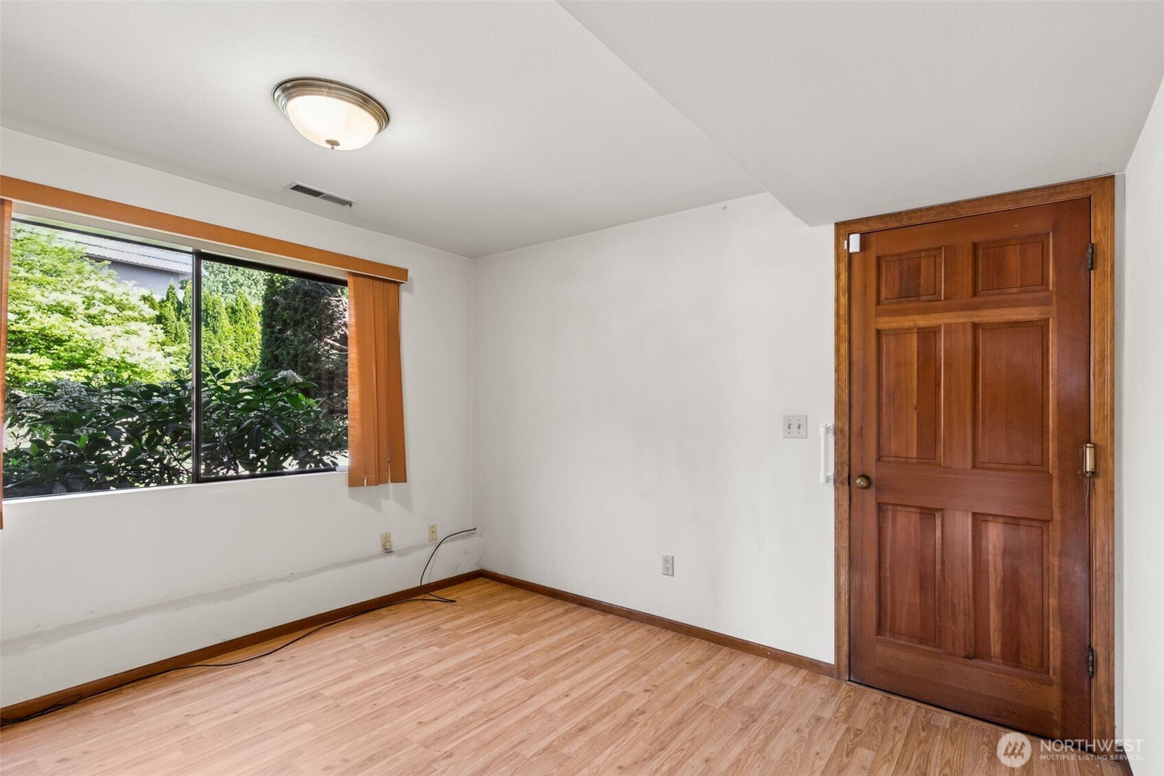 1210 E Lakeshore Drive