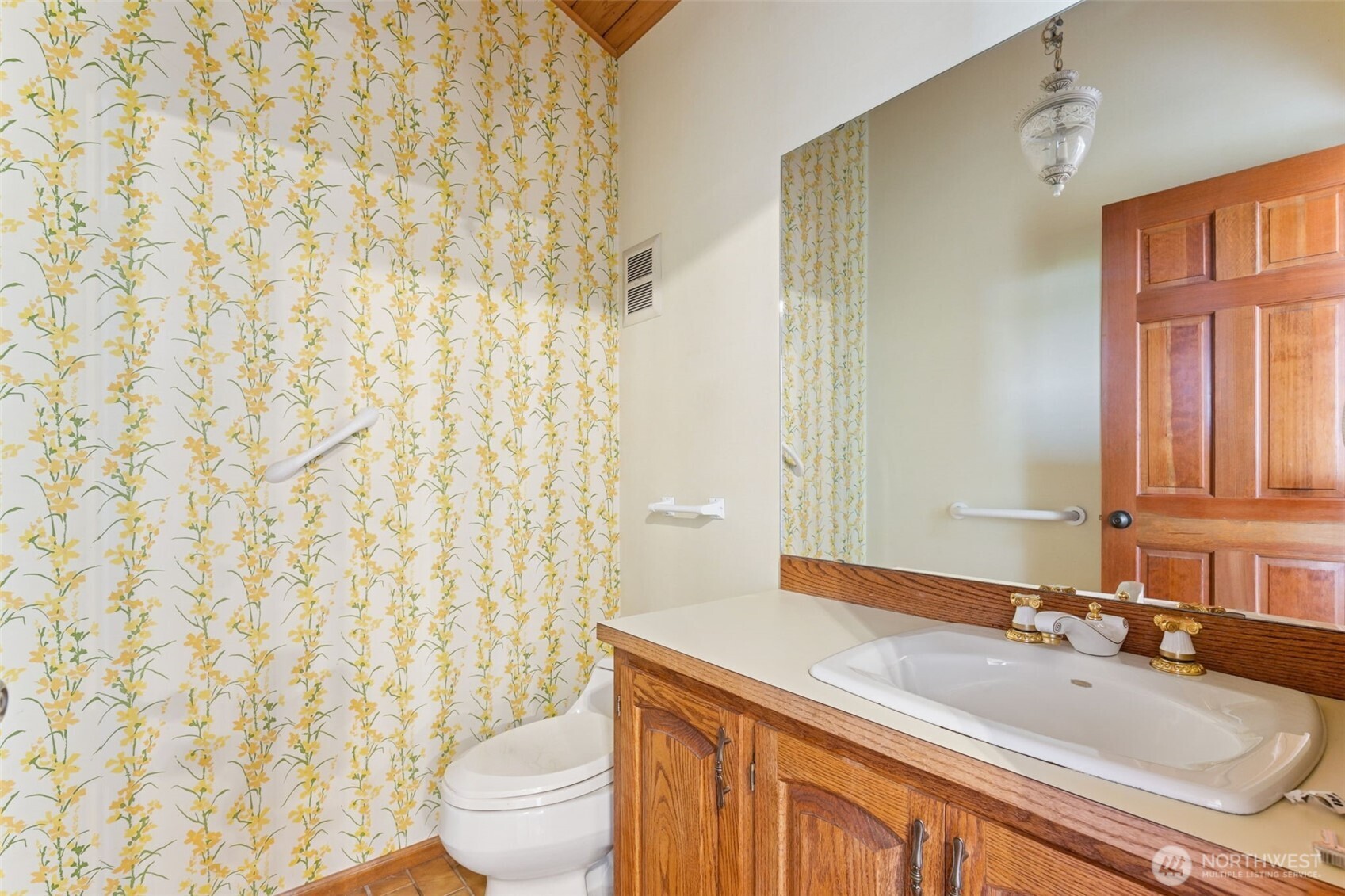 1210 E Lakeshore Drive