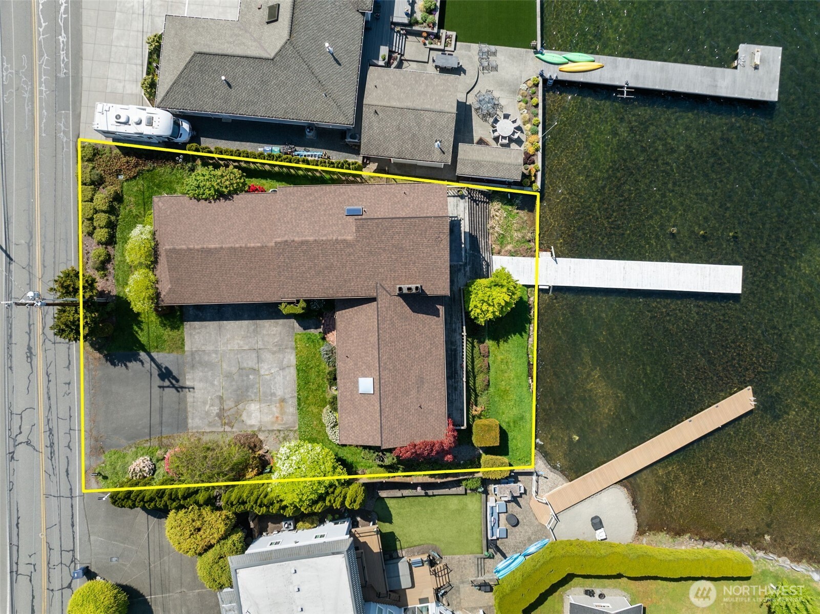 1210 E Lakeshore Drive