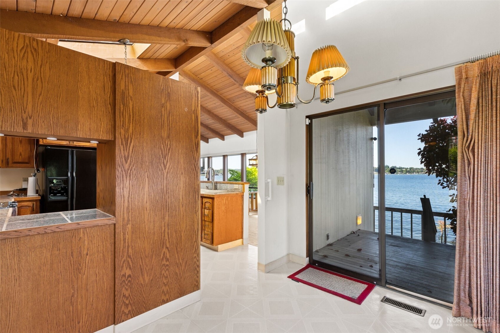 1210 E Lakeshore Drive