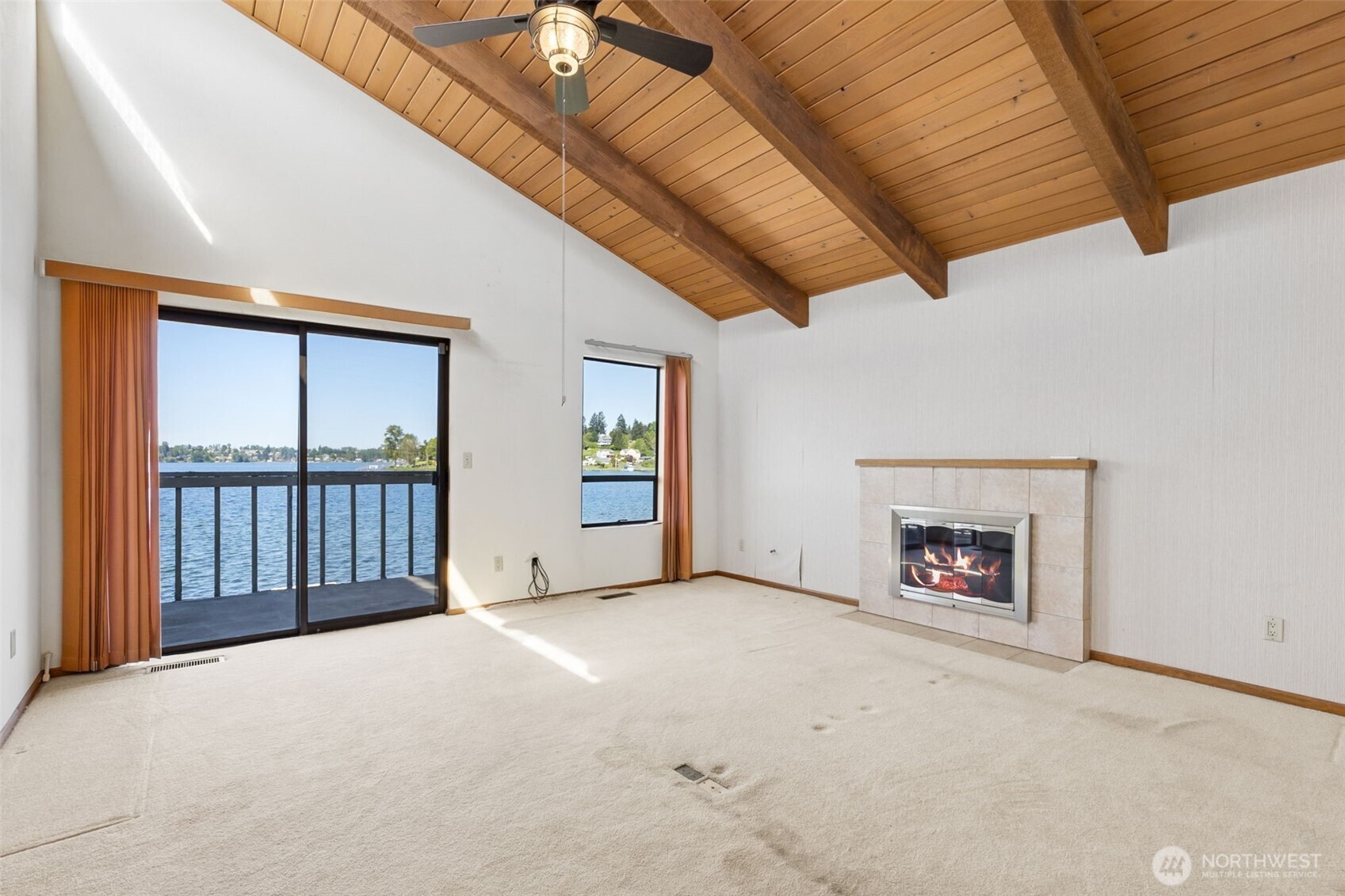 1210 E Lakeshore Drive