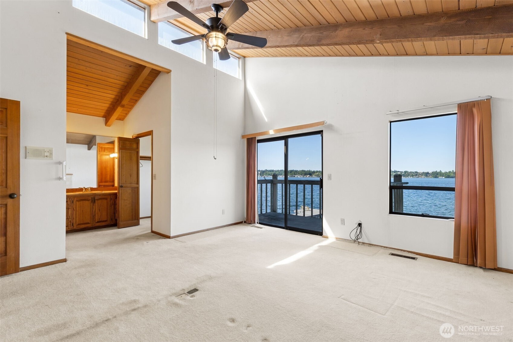 1210 E Lakeshore Drive