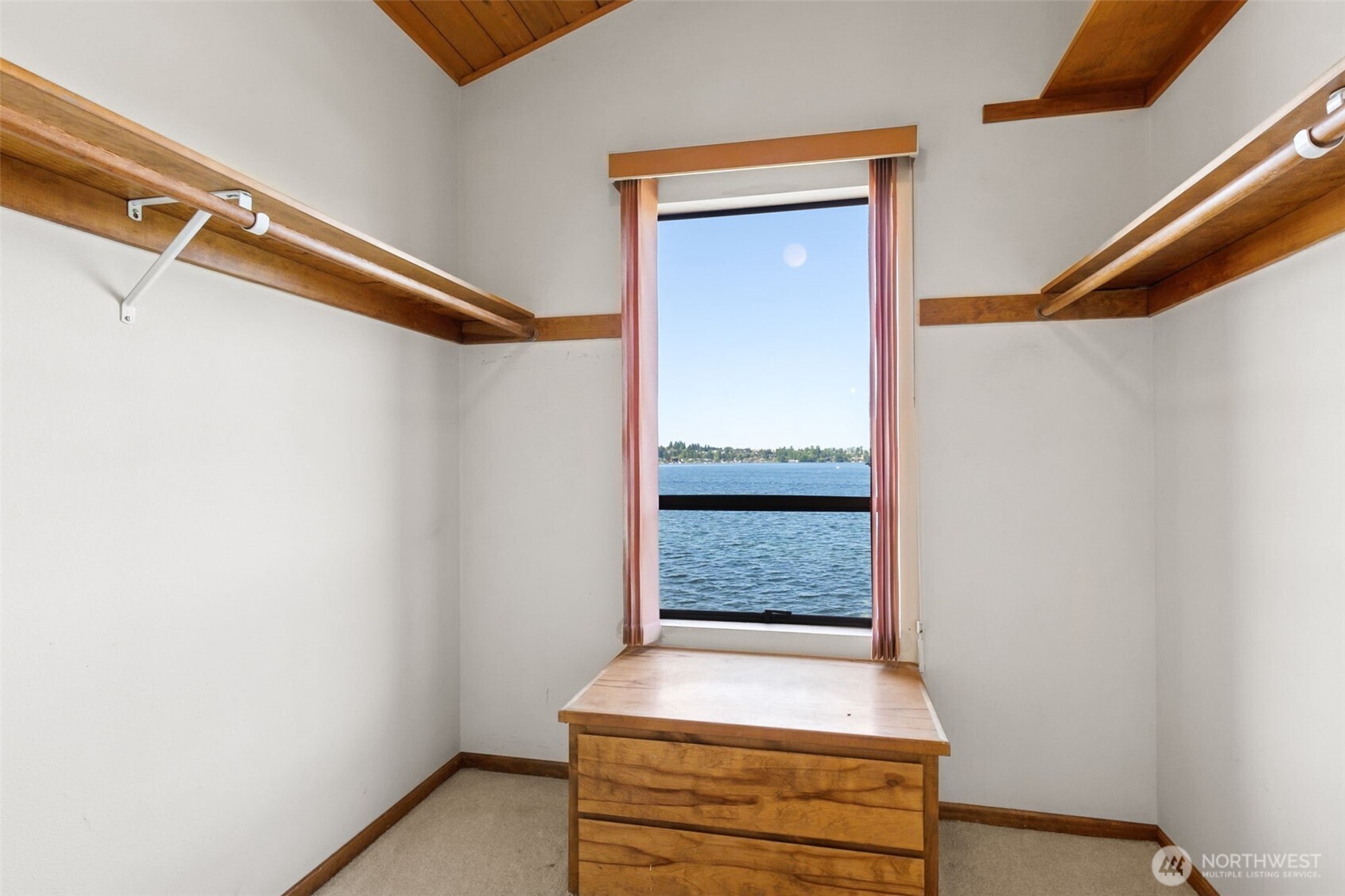 1210 E Lakeshore Drive