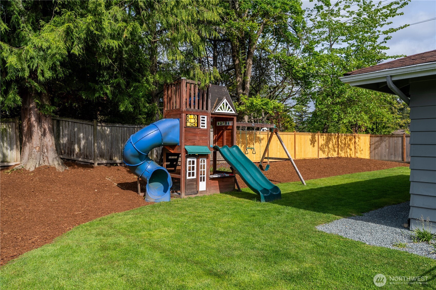 11612 38th Drive SE