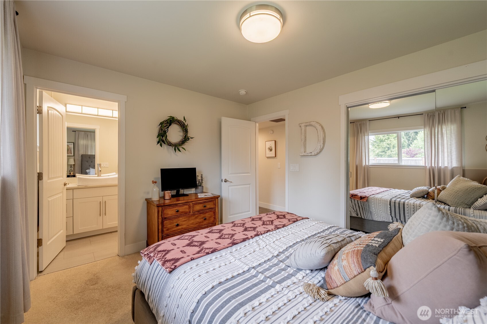 11612 38th Drive SE