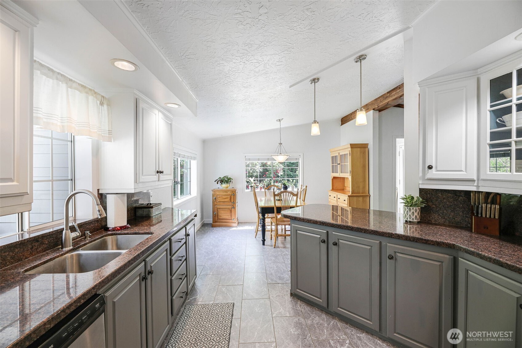 8909 Arlington Heights Road