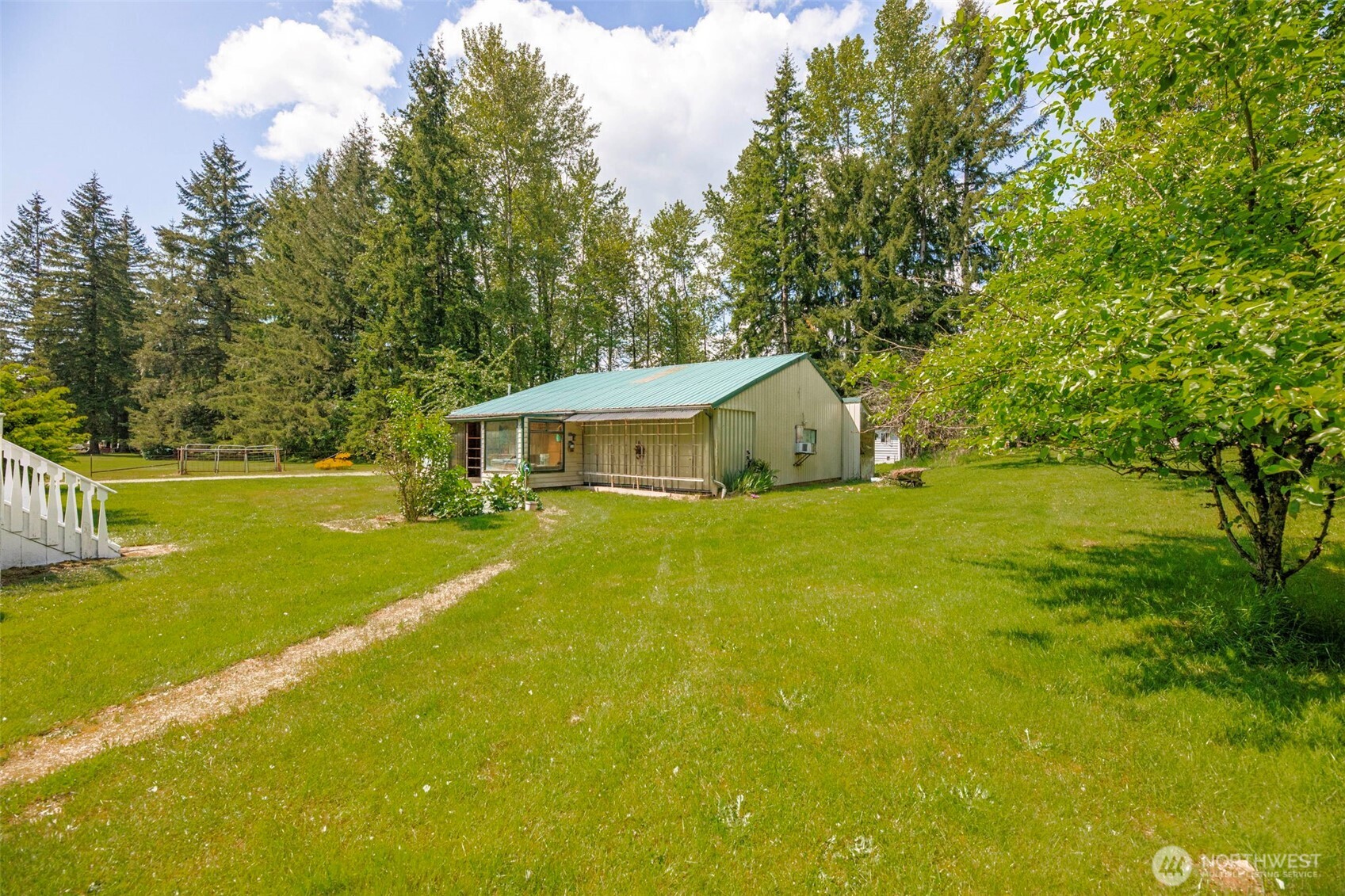 8909 Arlington Heights Road